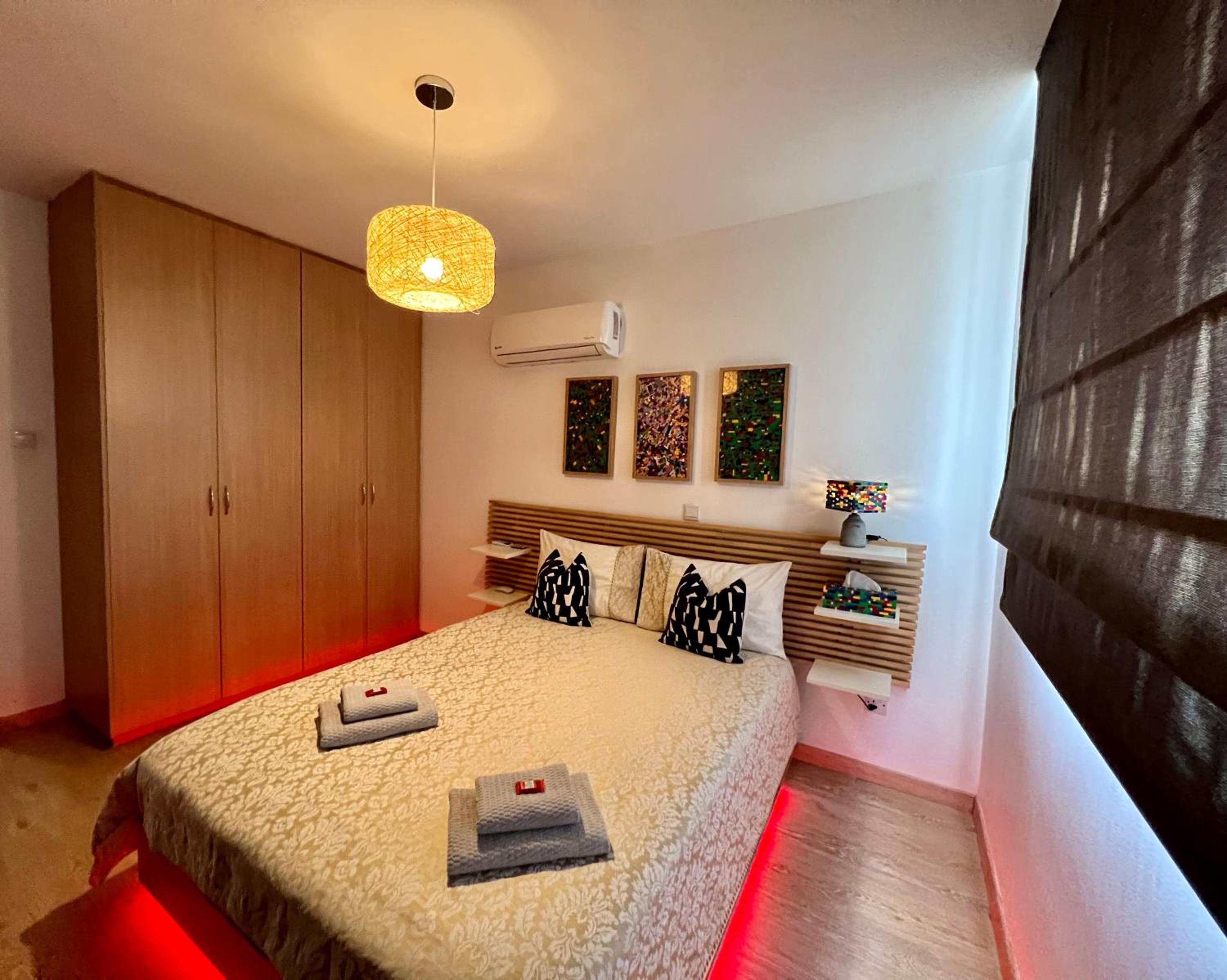 One-Bedroom Apartment - Photo 6