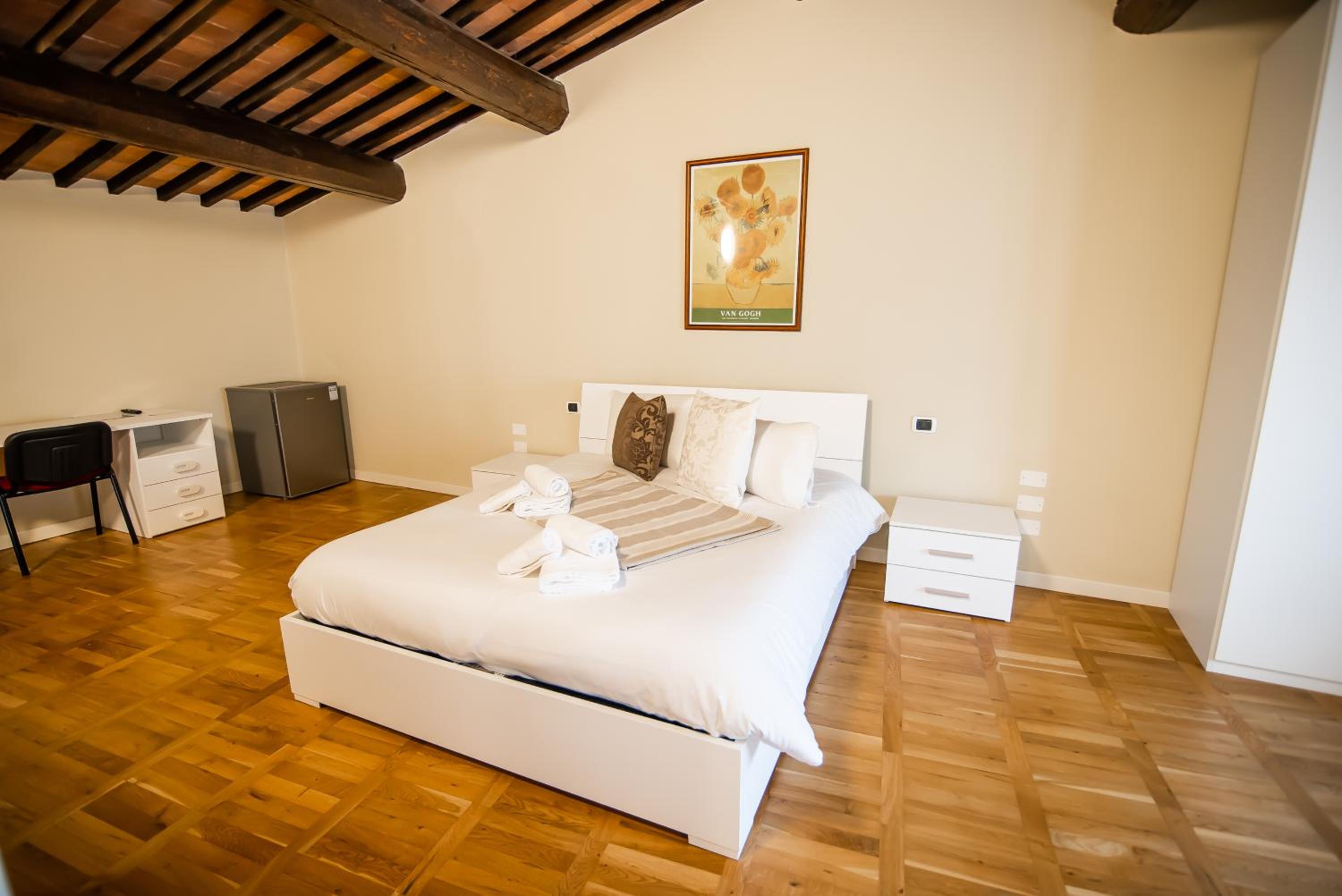 Quadruple Room with Private Bathroom photo 1