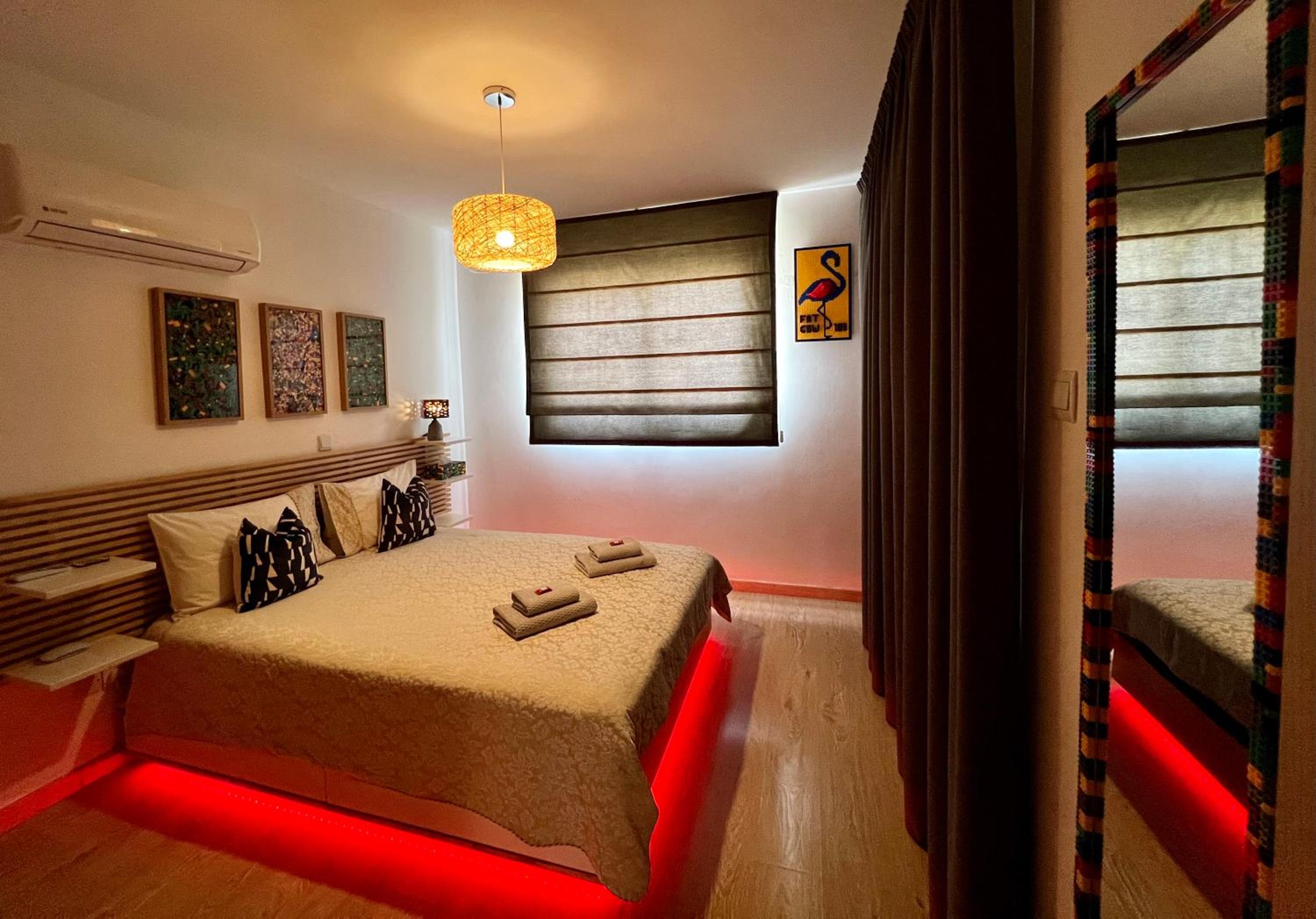 One-Bedroom Apartment - Photo 4