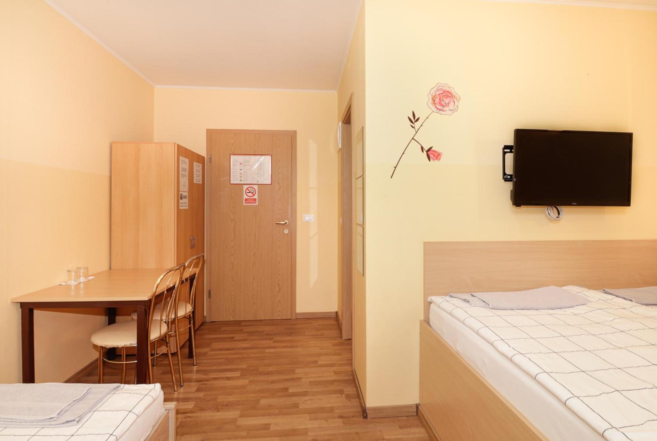 Classic Triple Room photo 2
