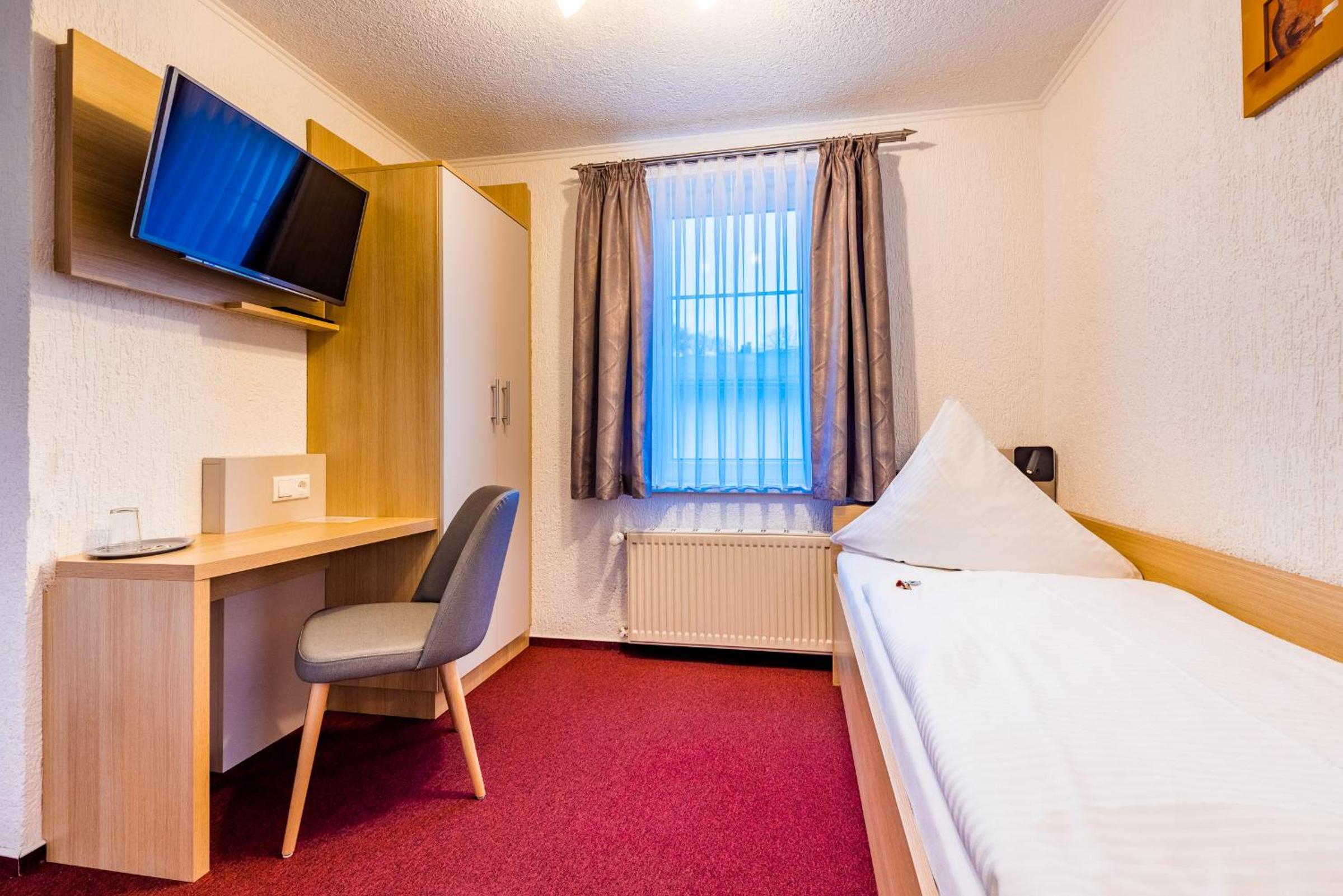 Single Room photo 1