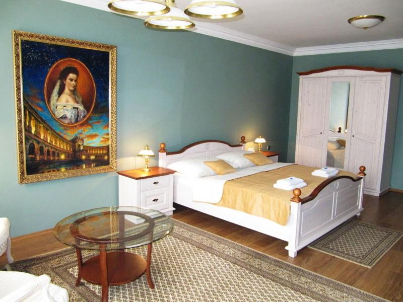 Standard Double Room - Photo 7