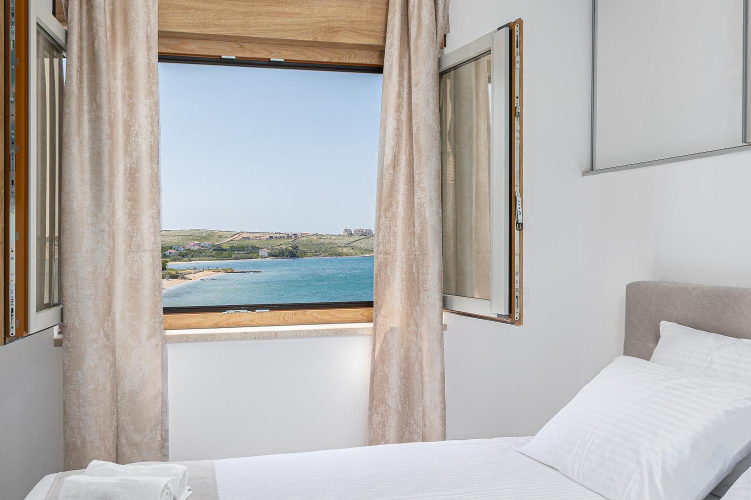 Apartment with Sea View photo 2