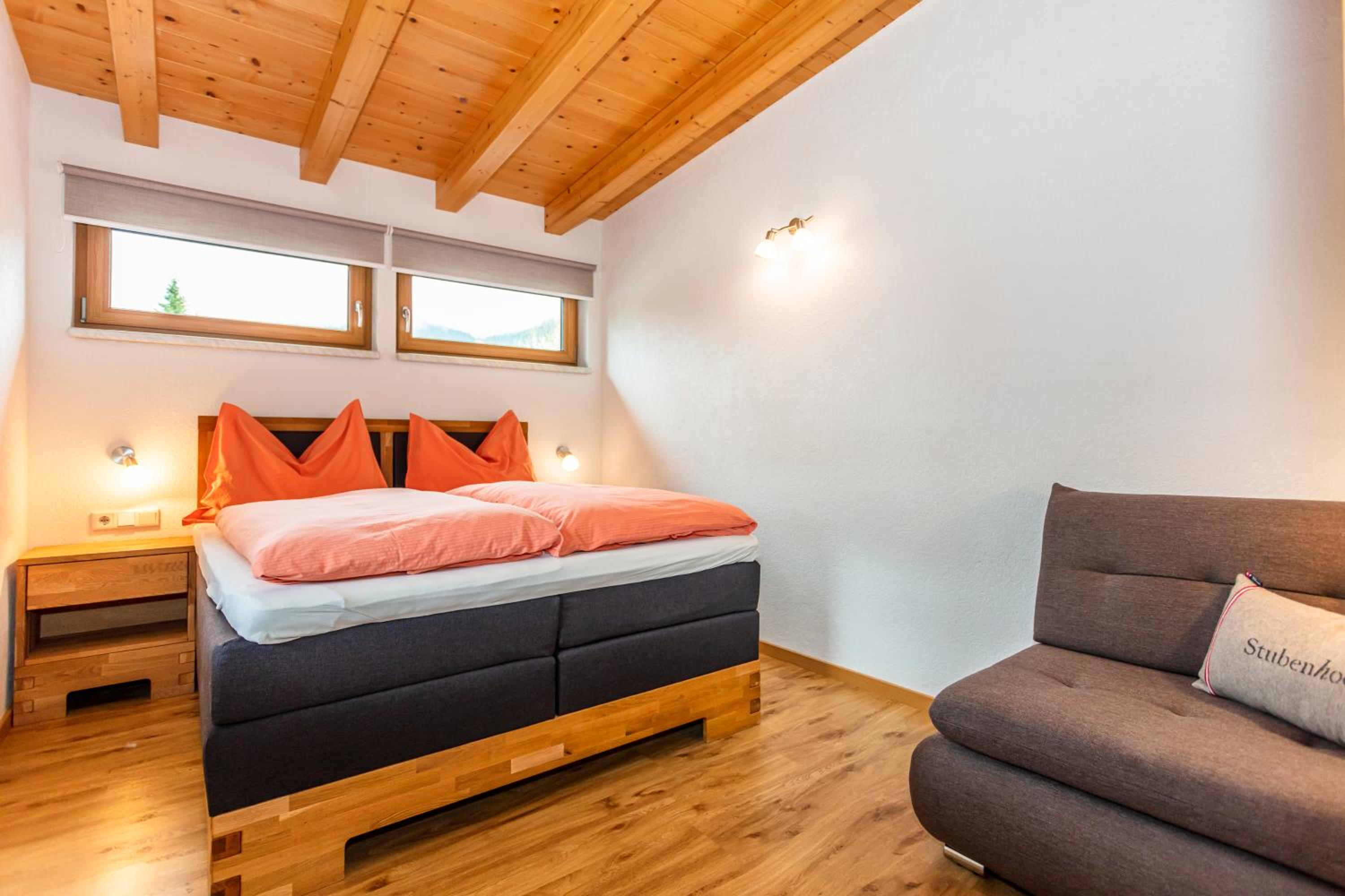 Two-Bedroom Apartment with Balcony photo 3