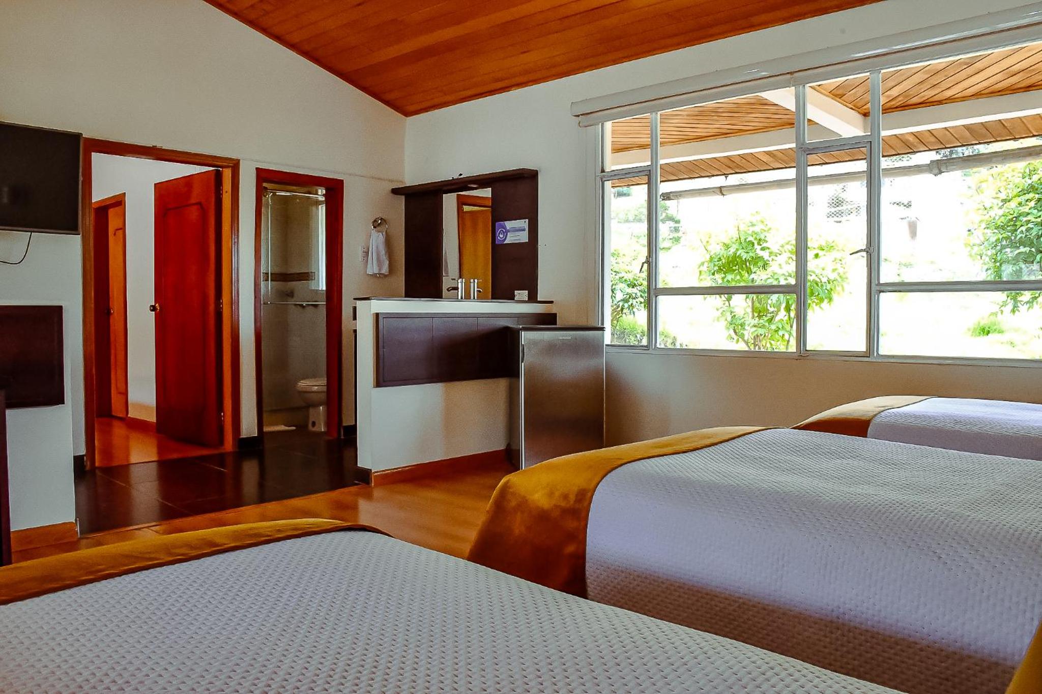Deluxe Family Room