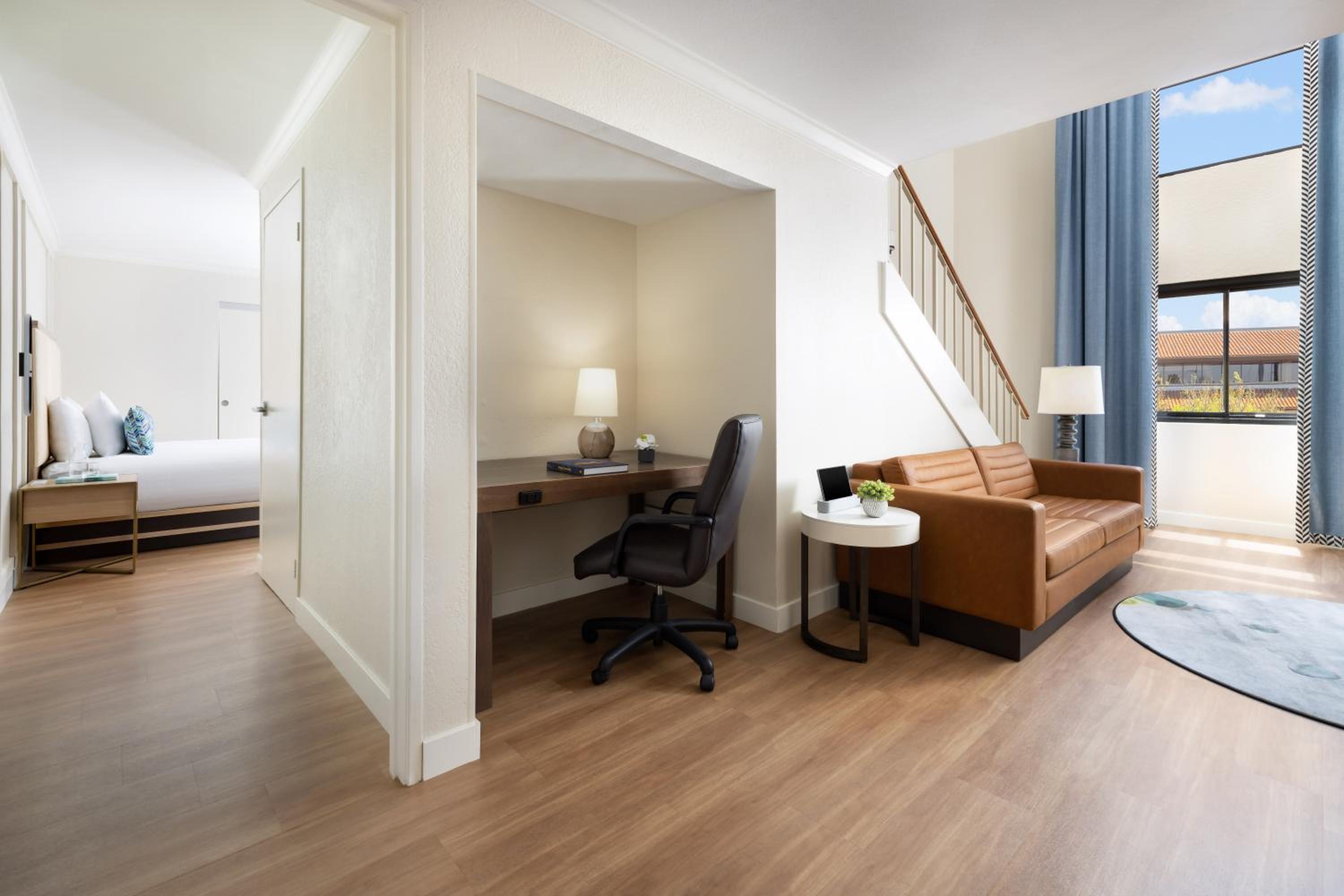 Suite: Three-Bedroom - Photo 1