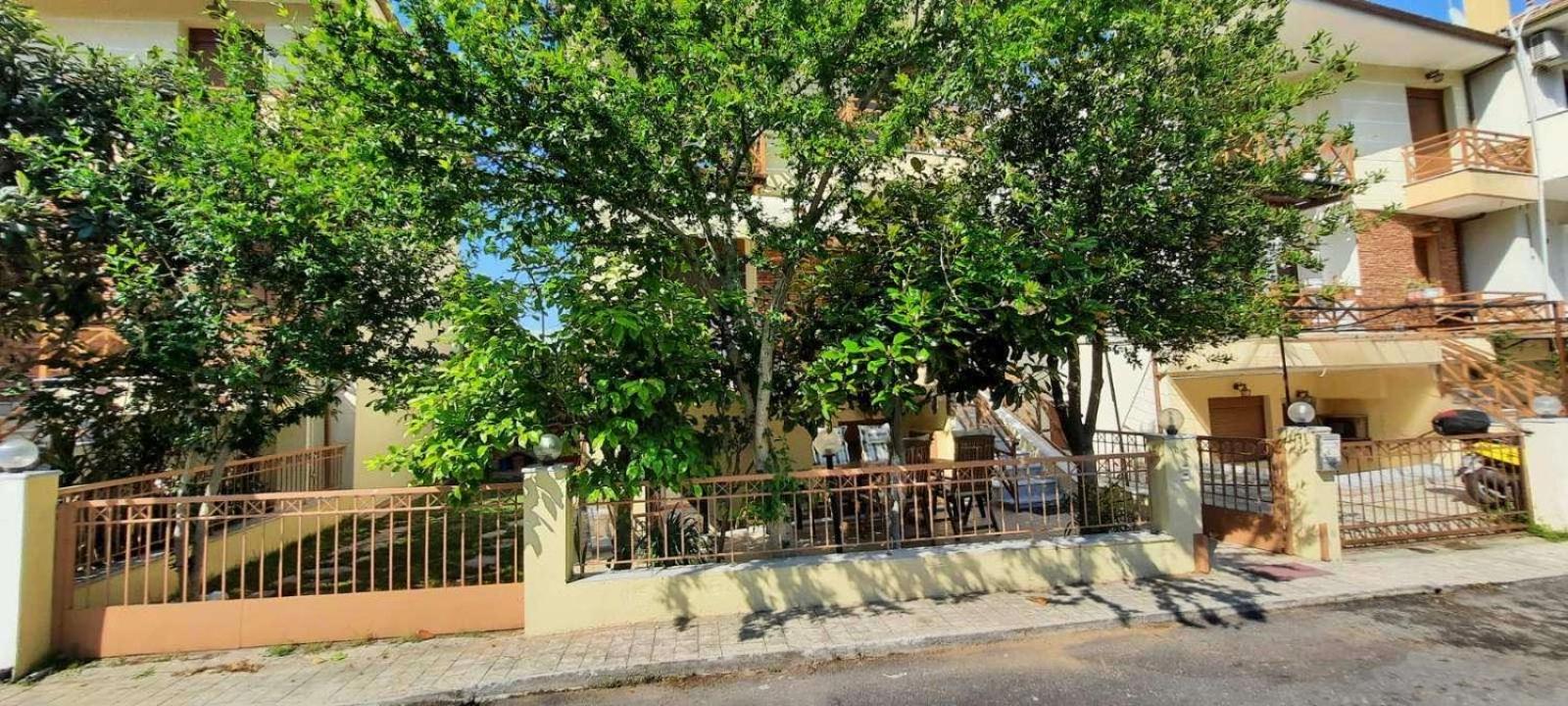 Three-Bedroom House photo 2