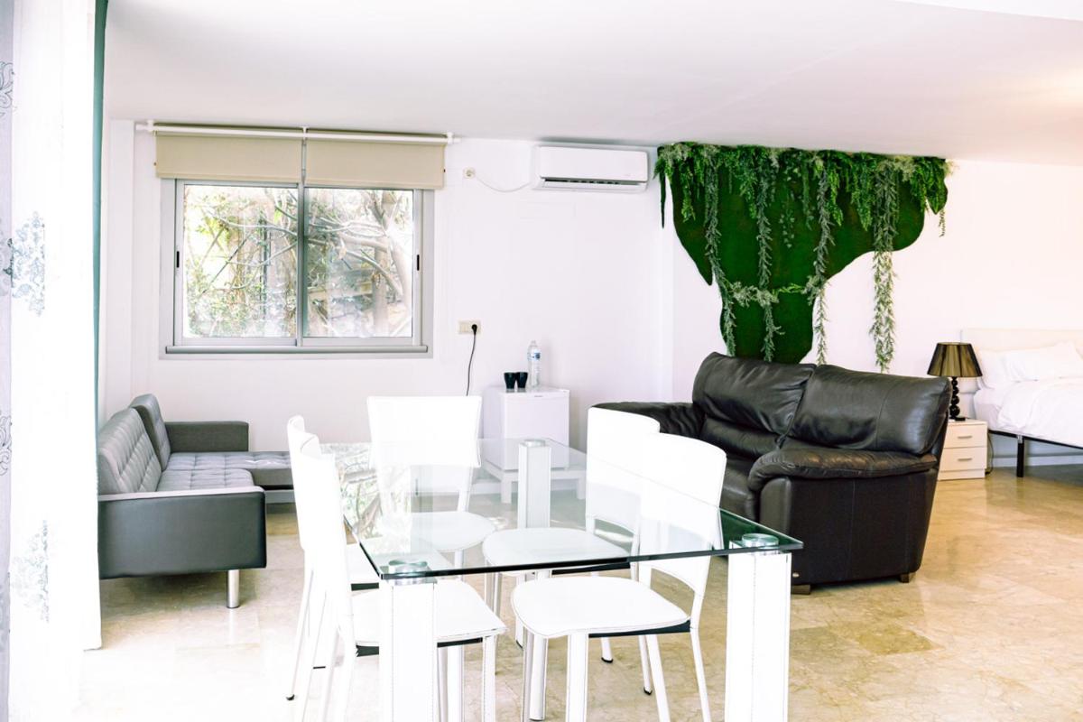 Quadruple Room with Garden View photo 2