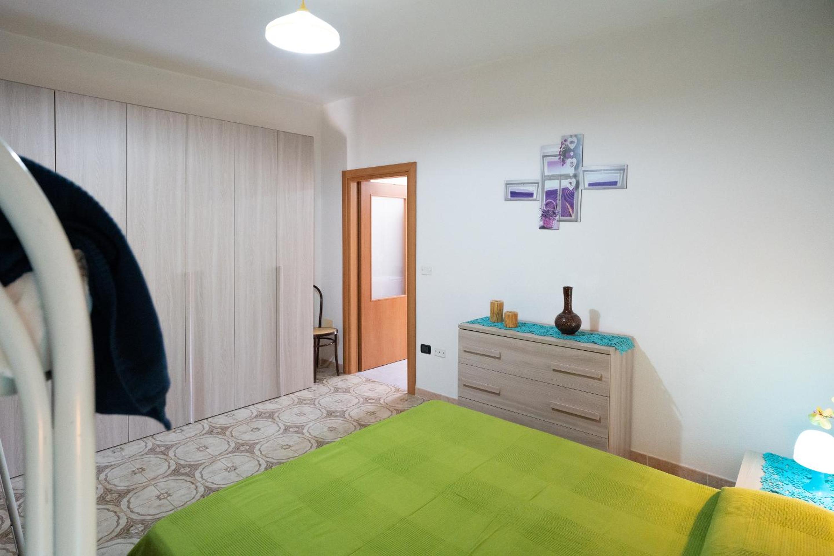 Two-Bedroom House photo 2