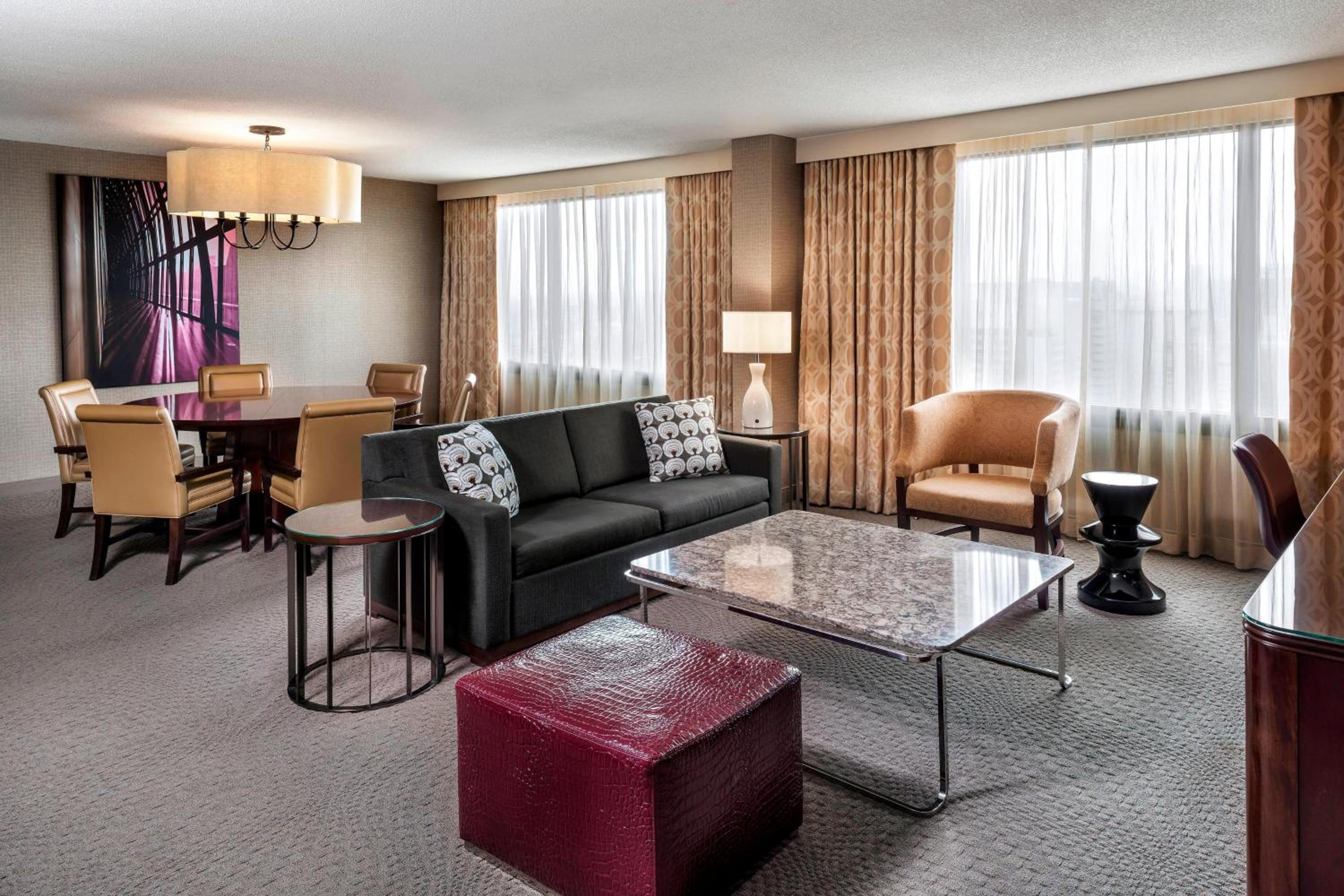 Premium Suite Parlor, Sofa Bed Only
