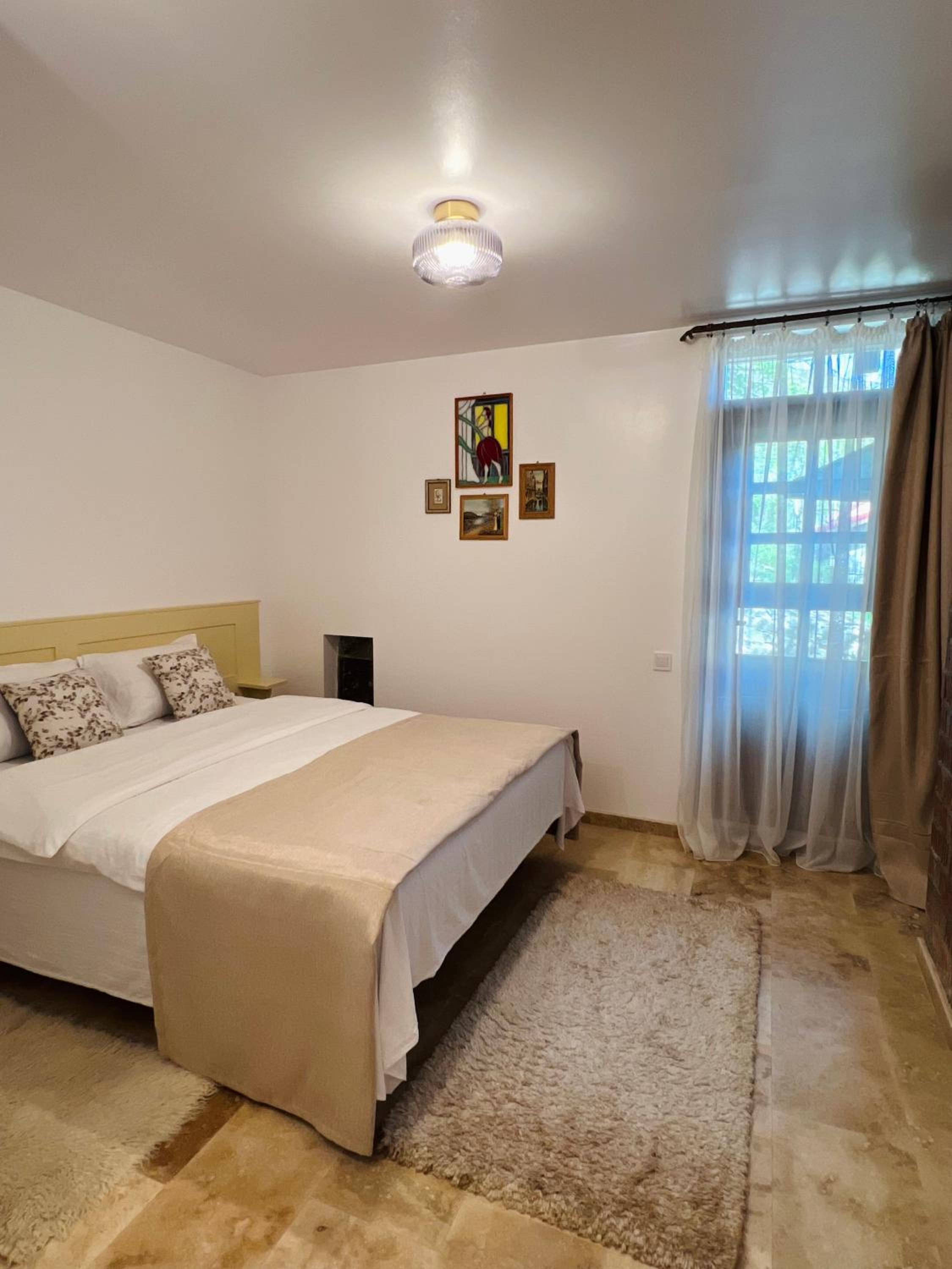 Standard Double Room photo 2