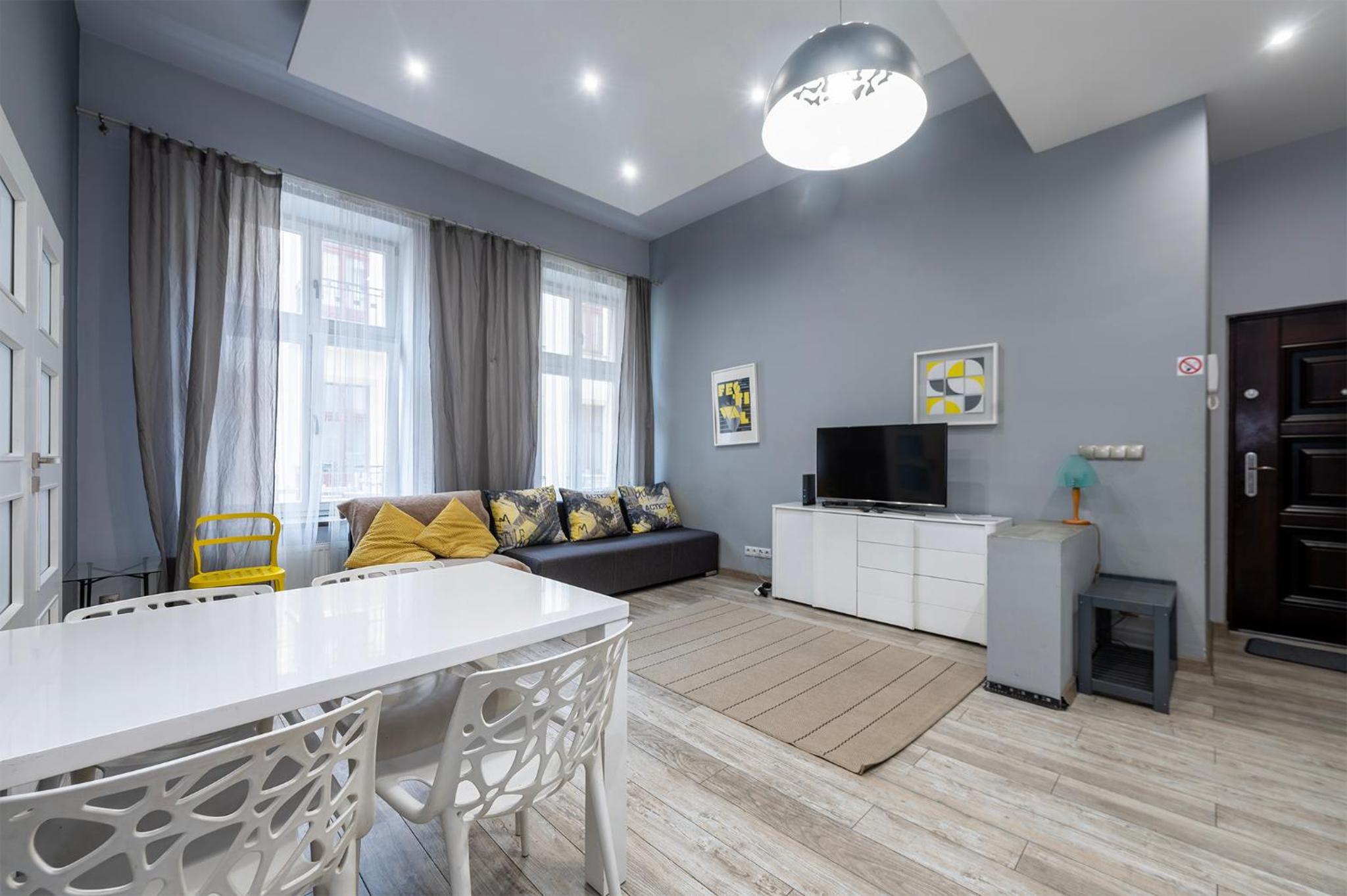 One-Bedroom Apartment - Photo 8