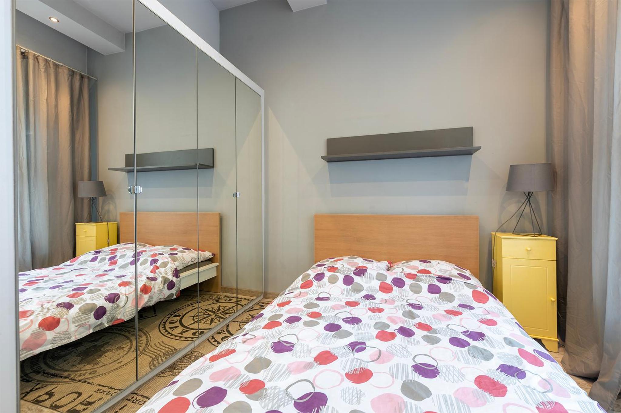 One-Bedroom Apartment - Photo 11