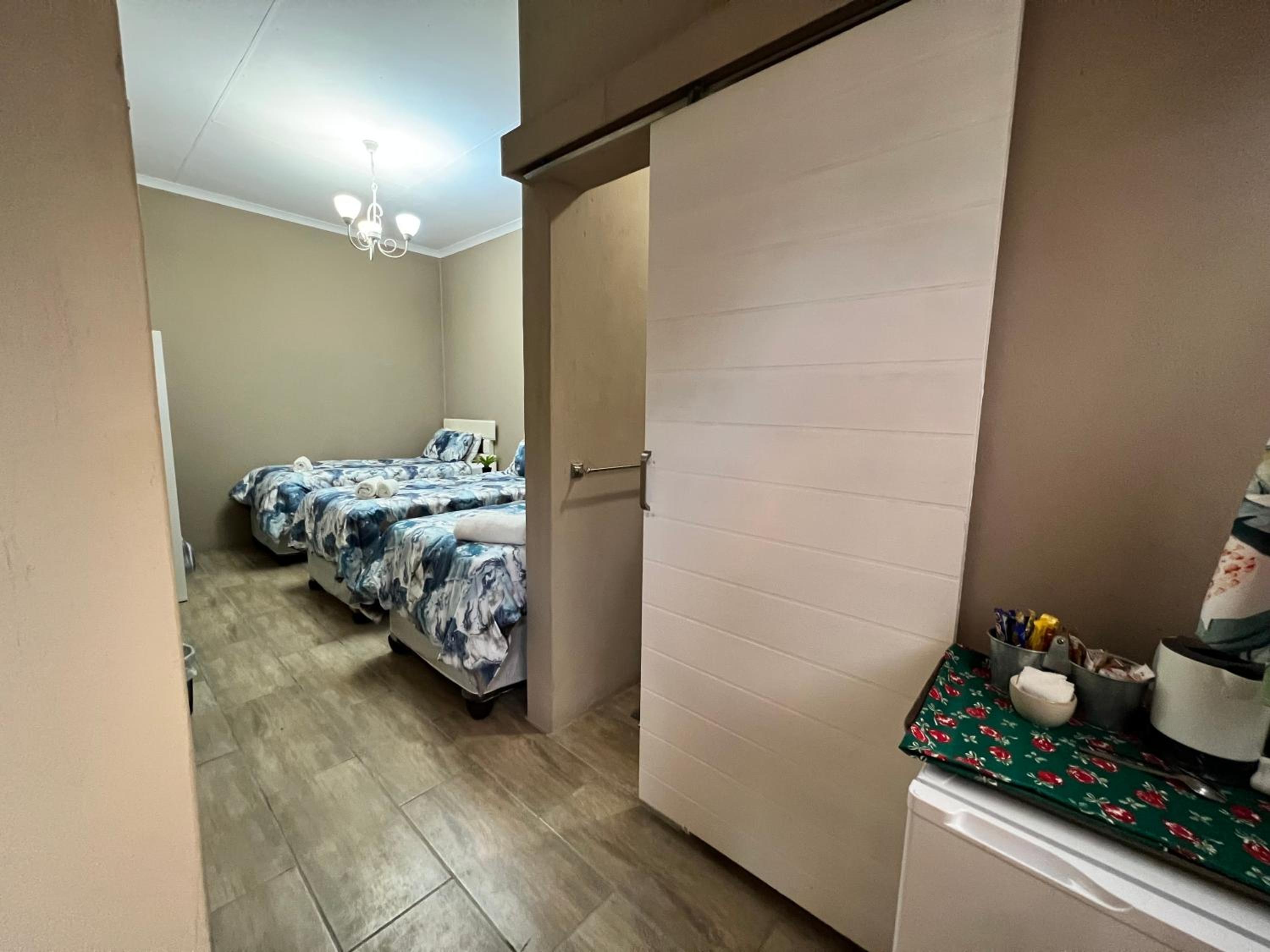 Standard Triple Room - Photo 1