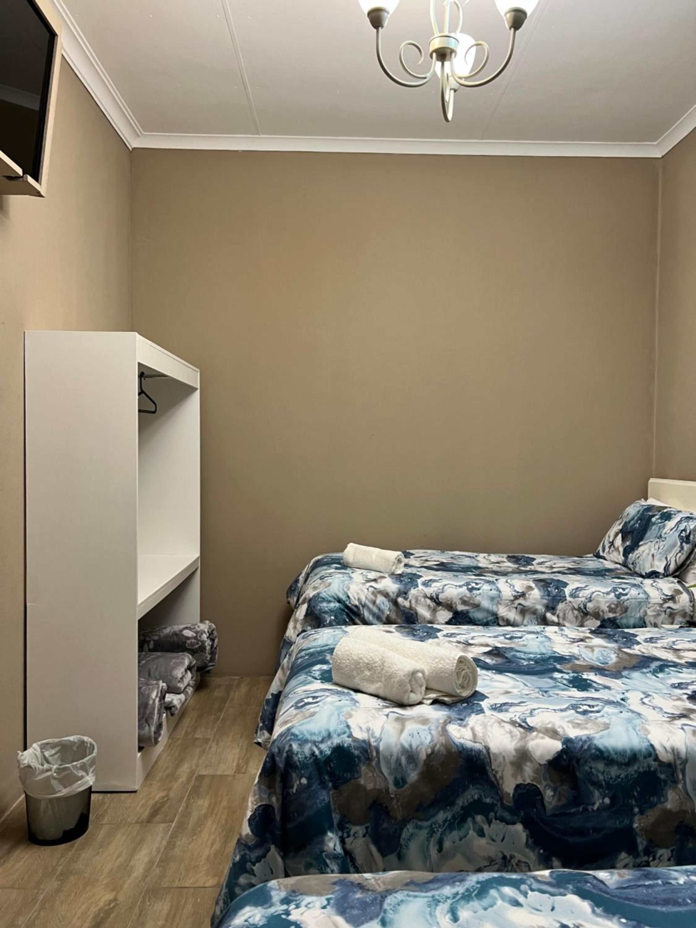Standard Triple Room - Photo 3