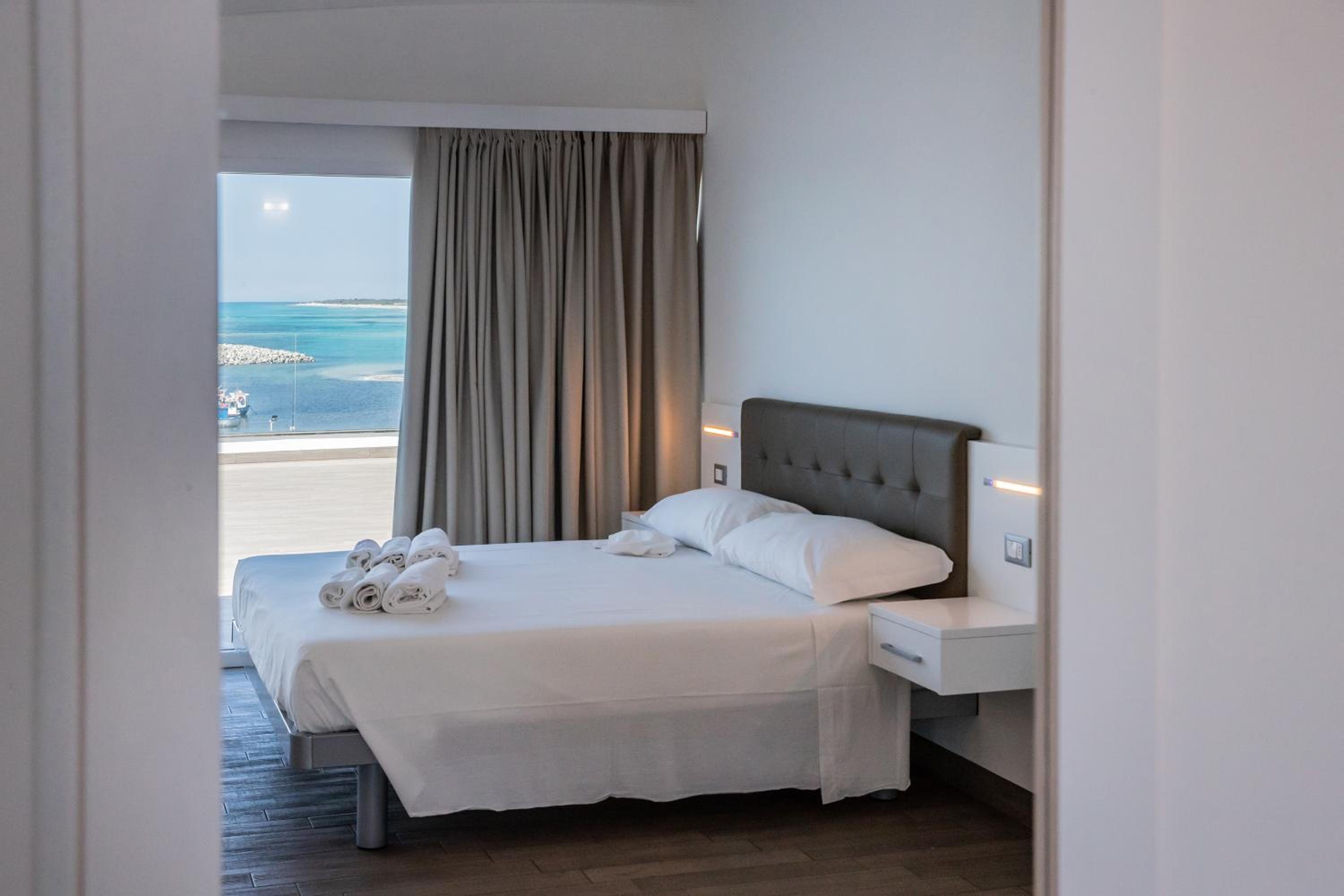 Junior Suite with Sea View photo 1