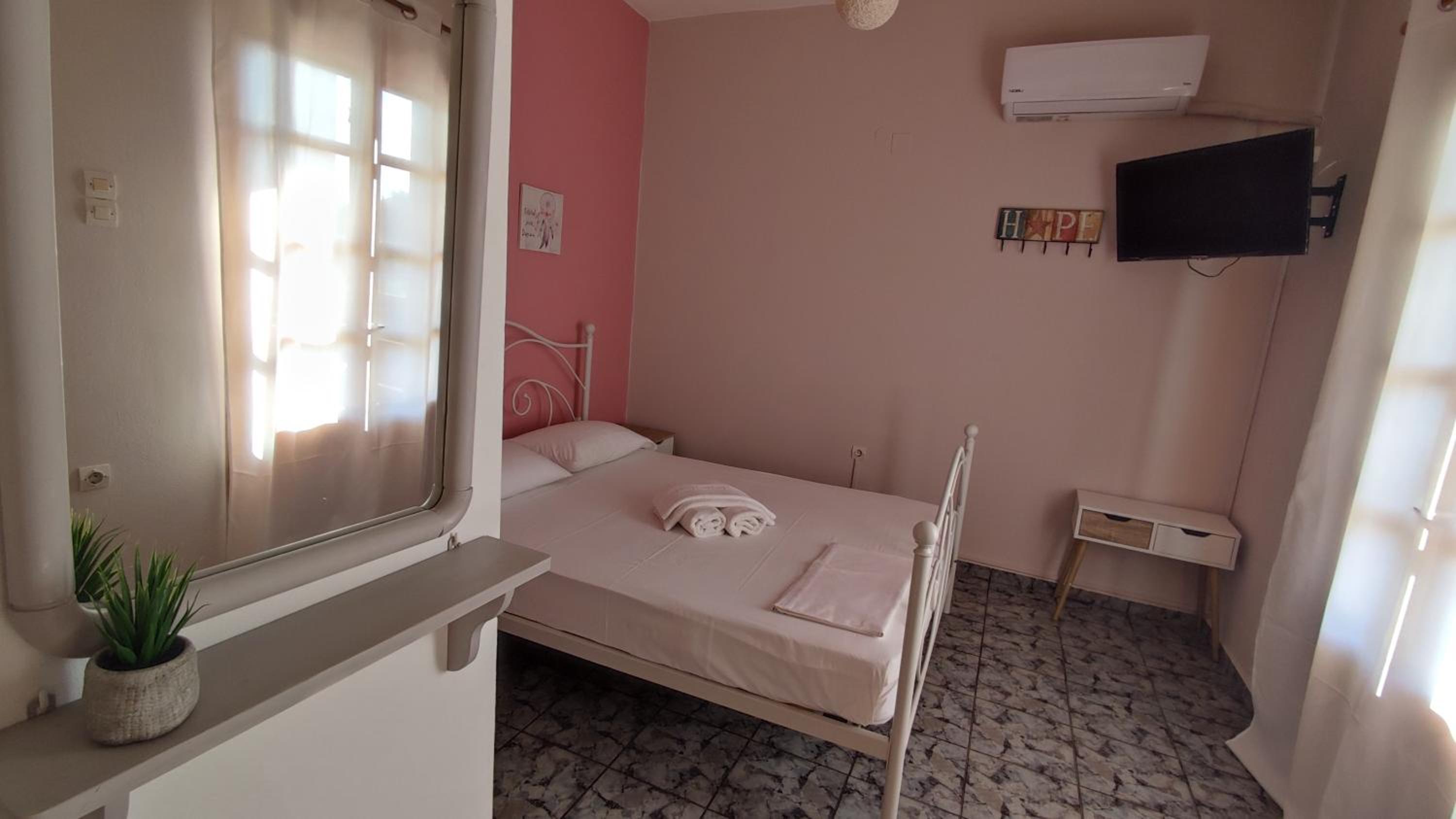 Apartment with Sea View - Photo 9