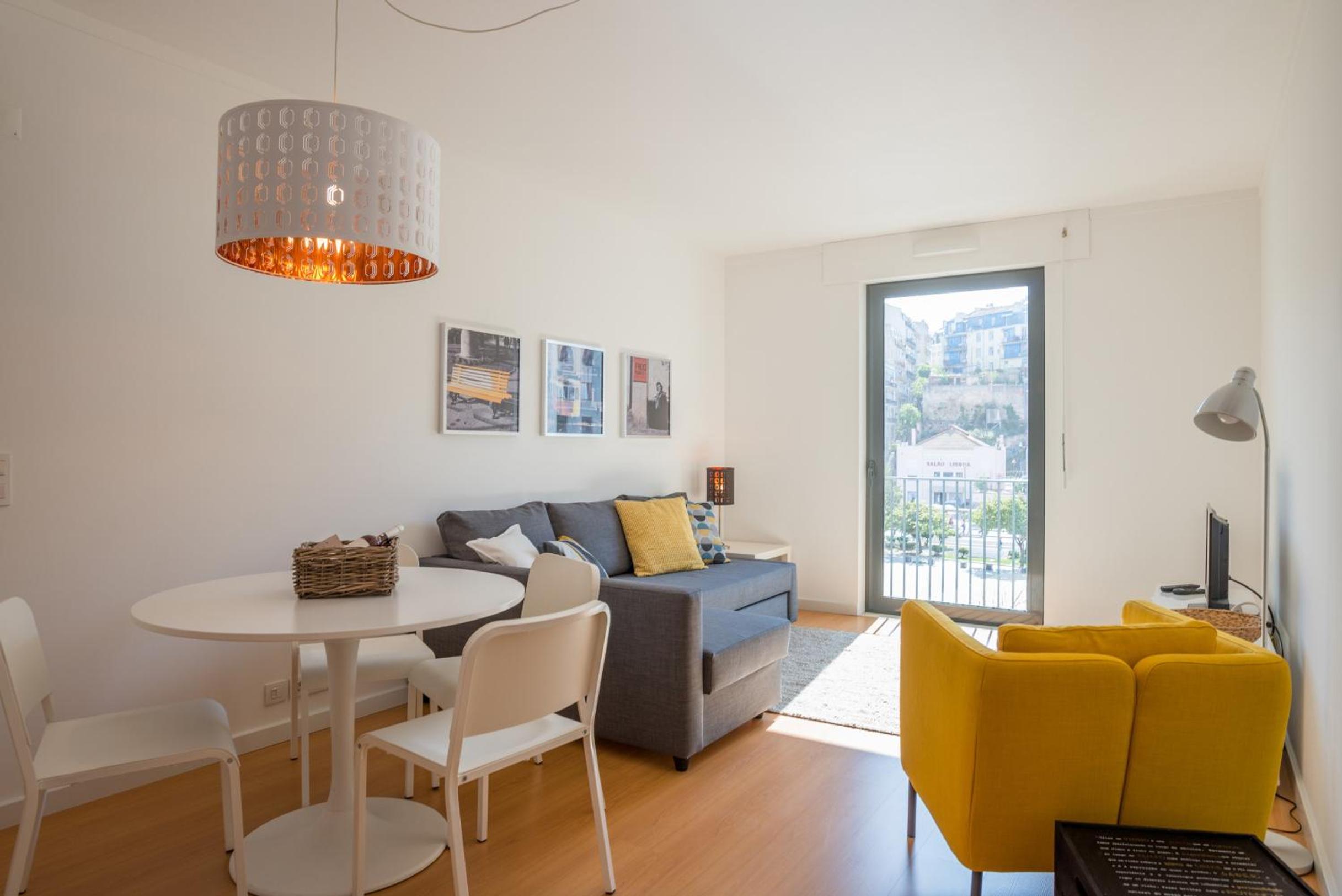 Two-Bedroom Apartment - Photo 2