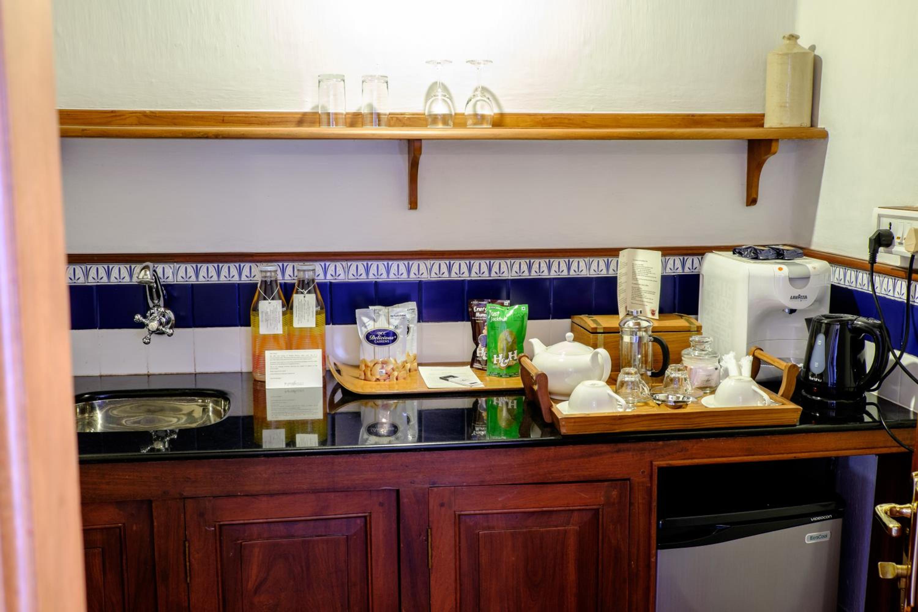 Deluxe Sea Facing Suite - Complimentary Sunset cruise for 45 minutes - Photo 5