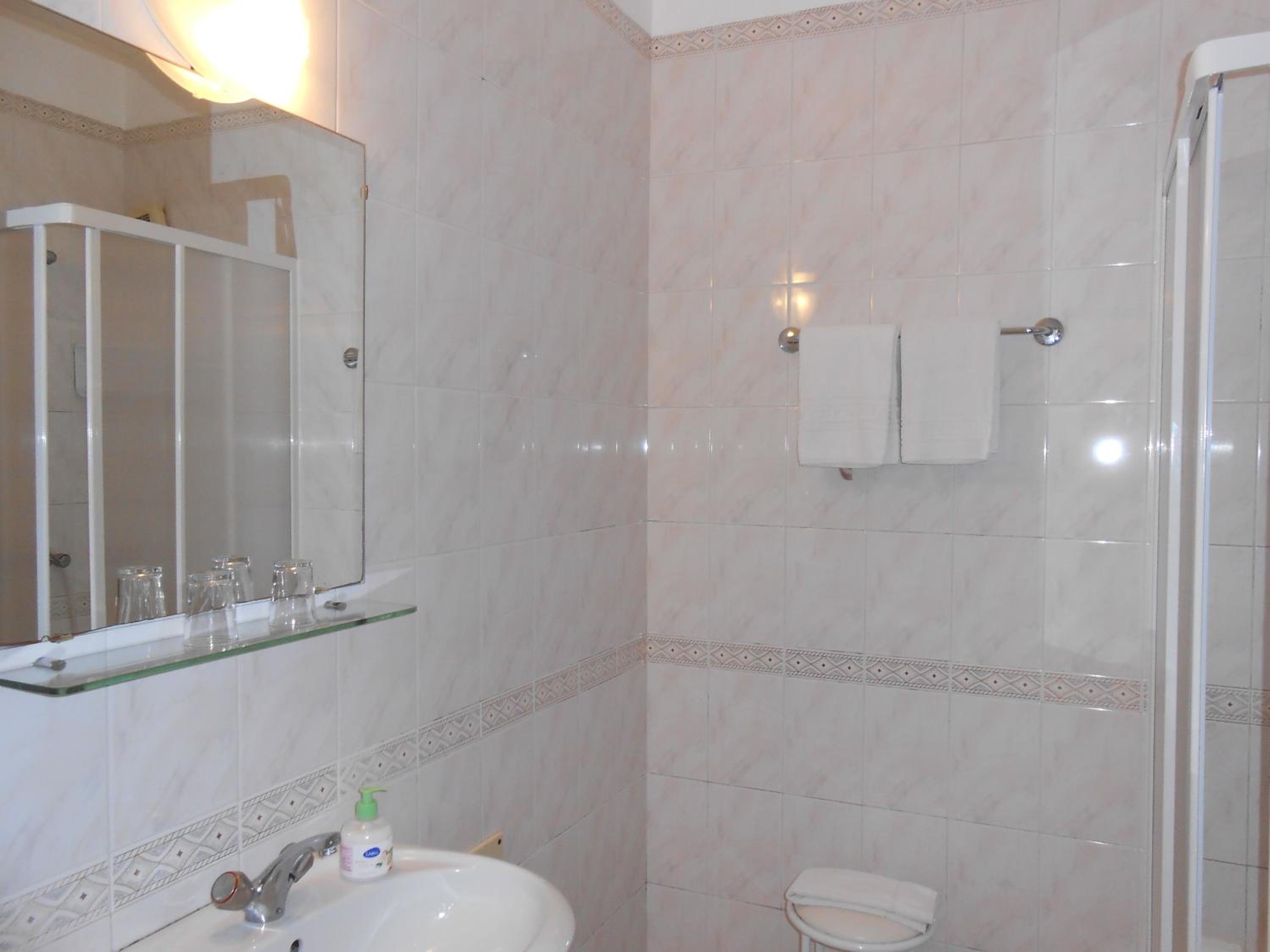 Twin Room with Terrace photo 2