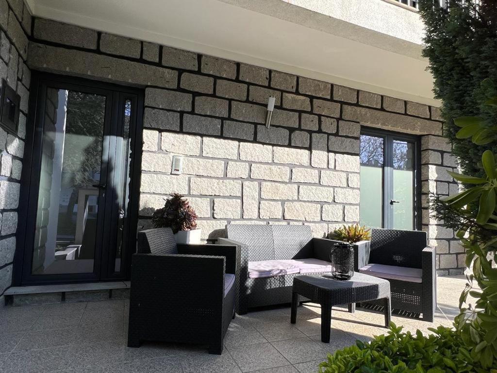 Three-Bedroom House - Photo 7