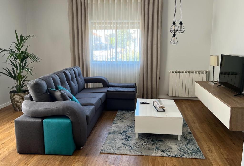 Three-Bedroom House - Photo 6