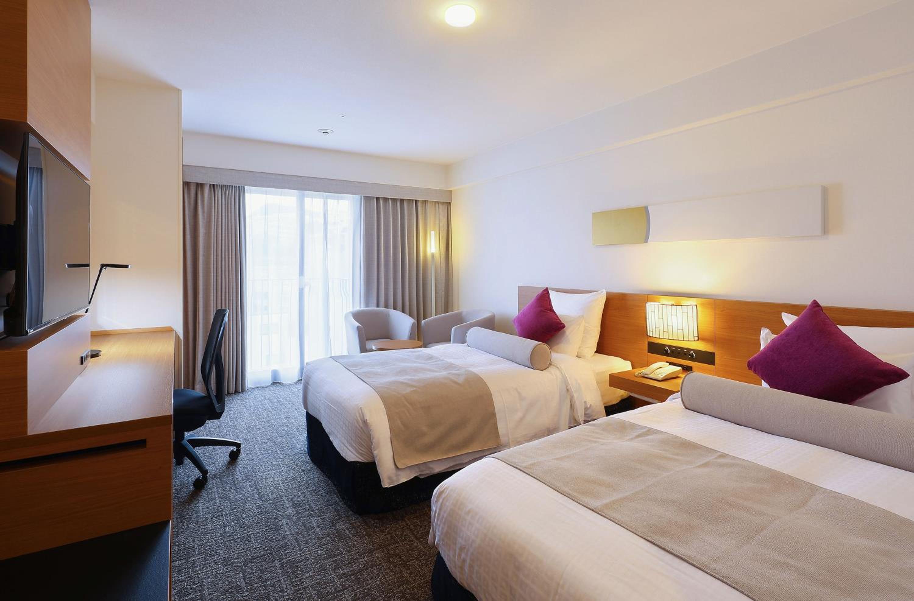 Standard Twin Room with Two Single Beds - Top Floor - Photo 2