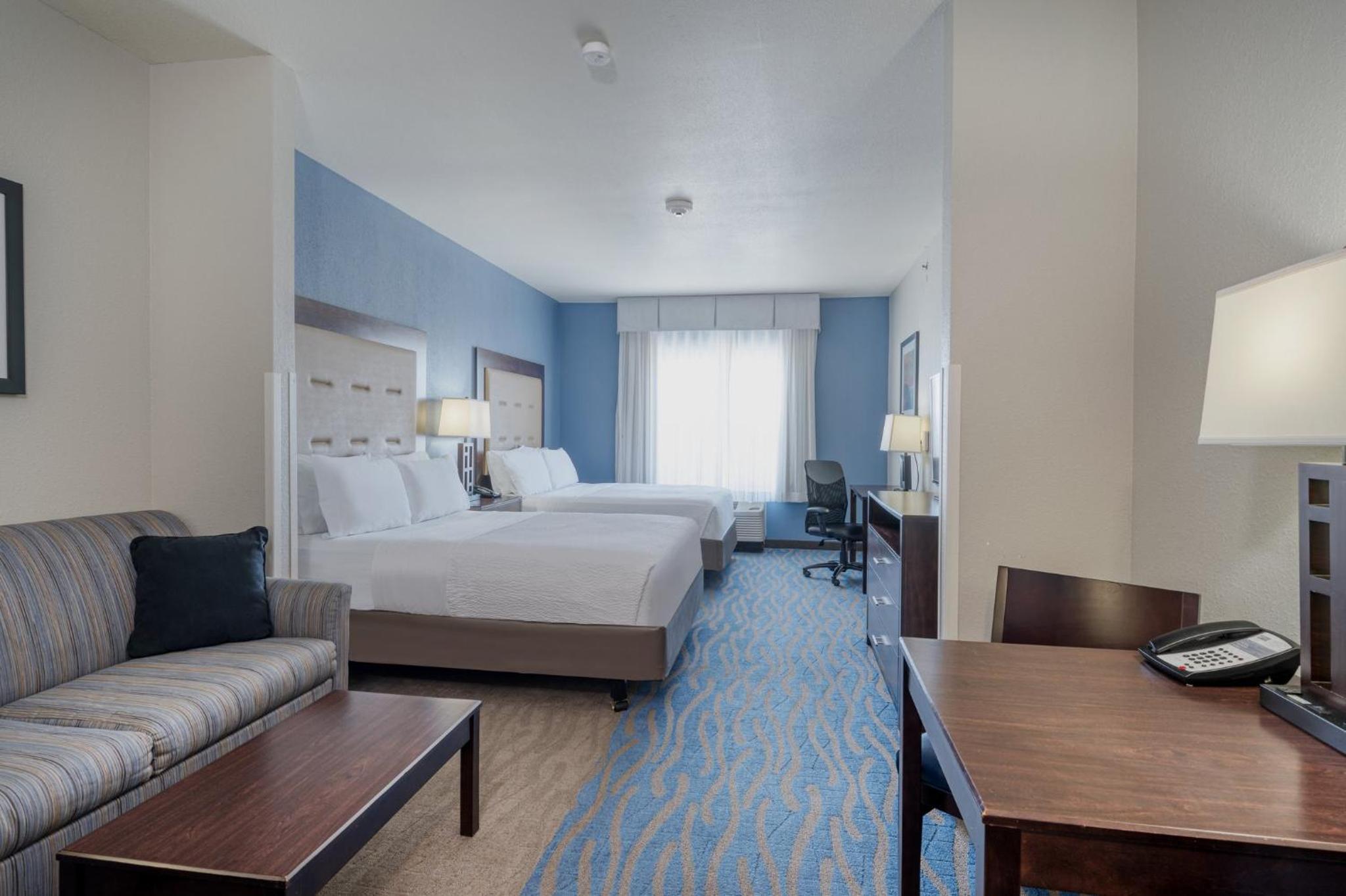 Queen Suite with Two Queen Beds - Disability Access photo 3