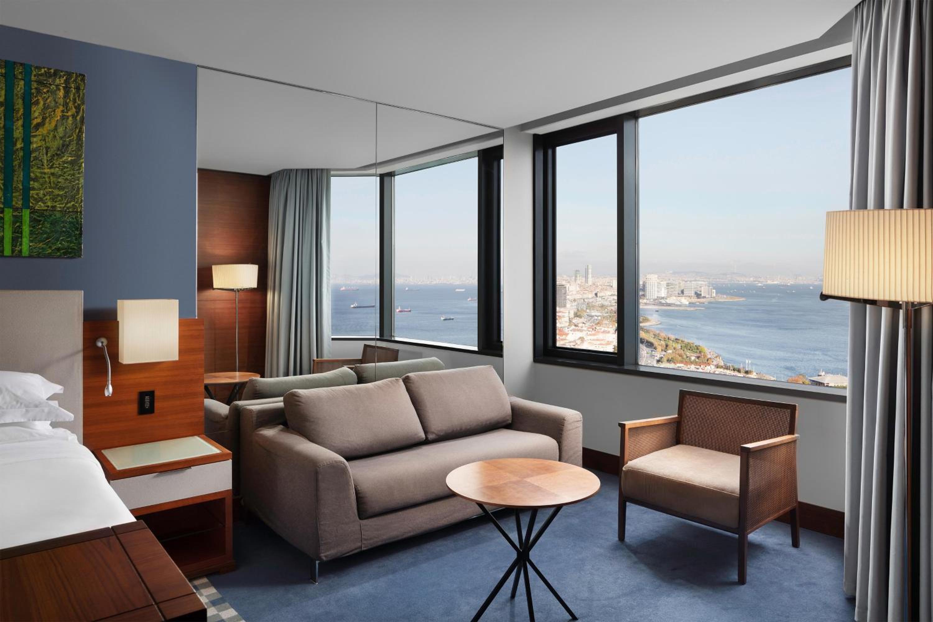 Premium King Room with Sea View