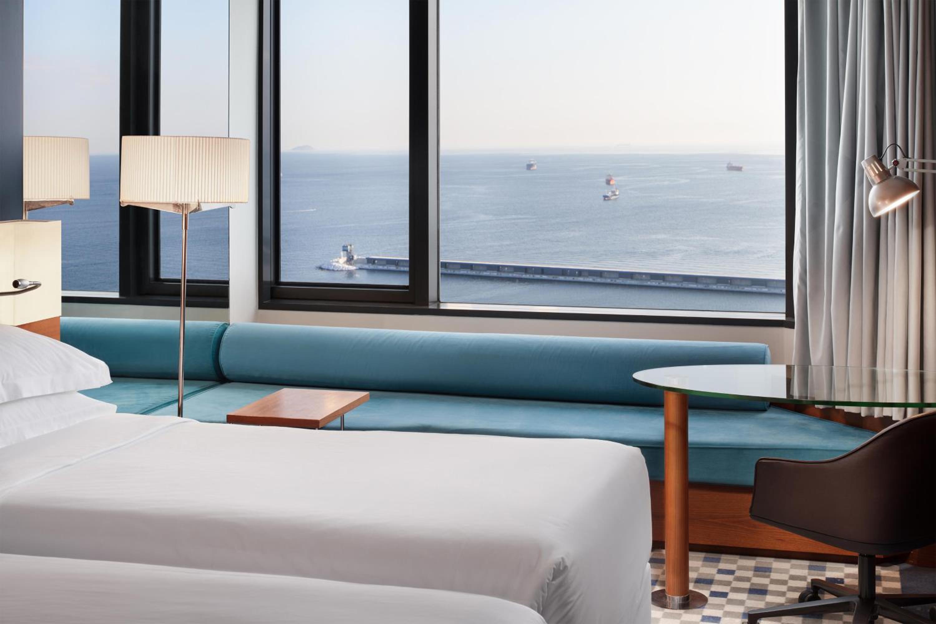 Deluxe Twin Room with Sea View