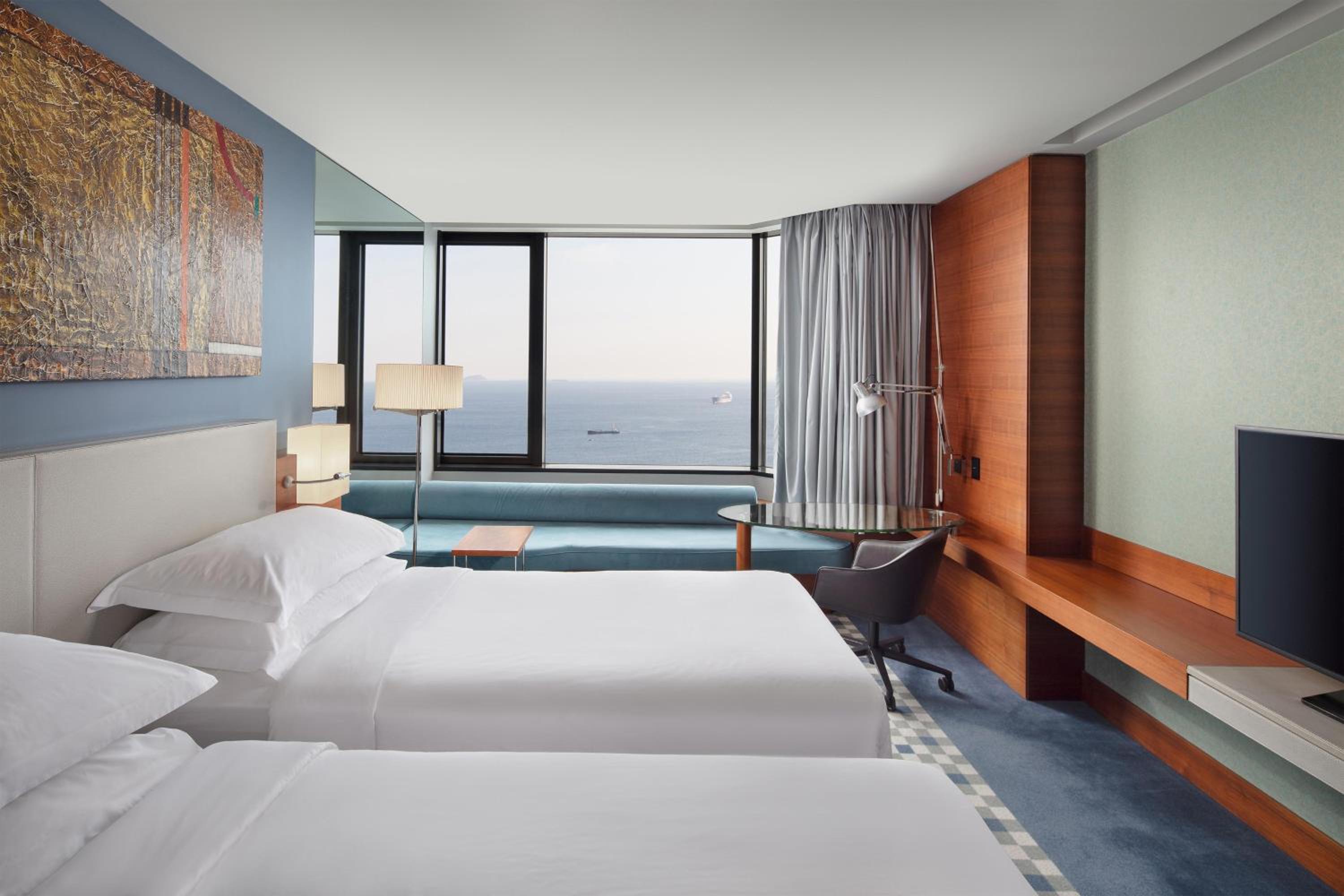 Deluxe Twin Room with Sea View