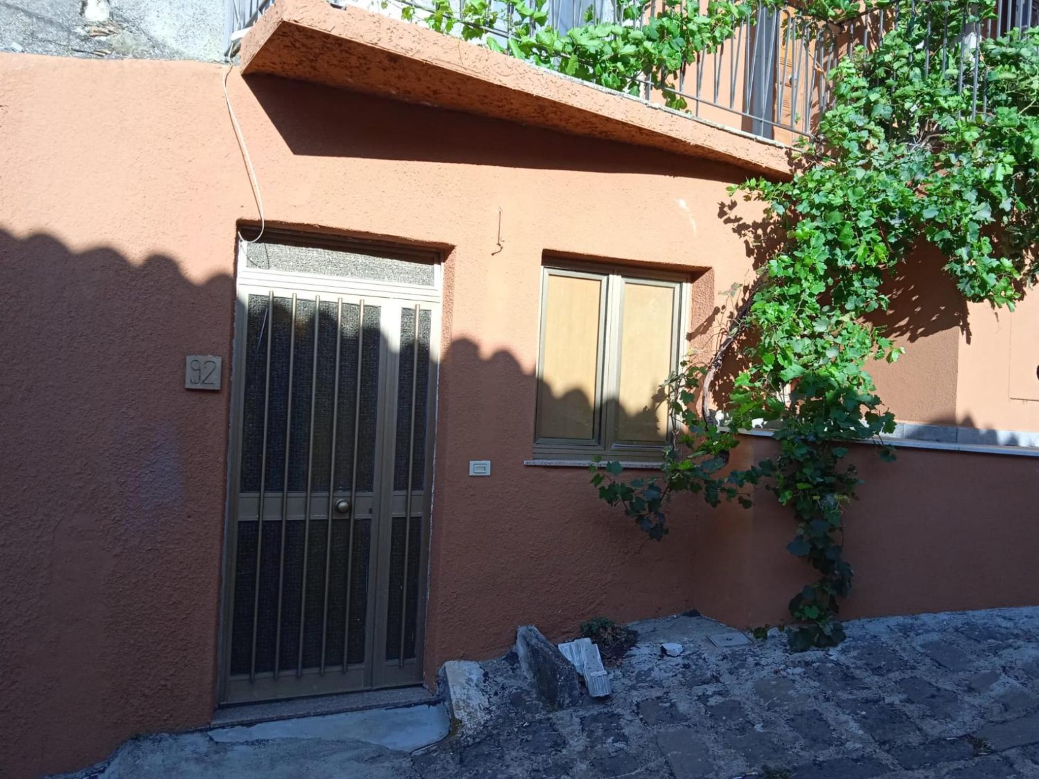 One-Bedroom House photo 2