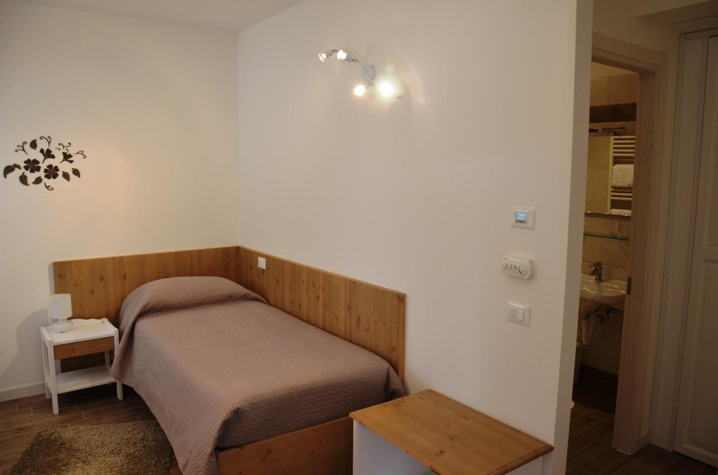 Triple Room - Photo 1