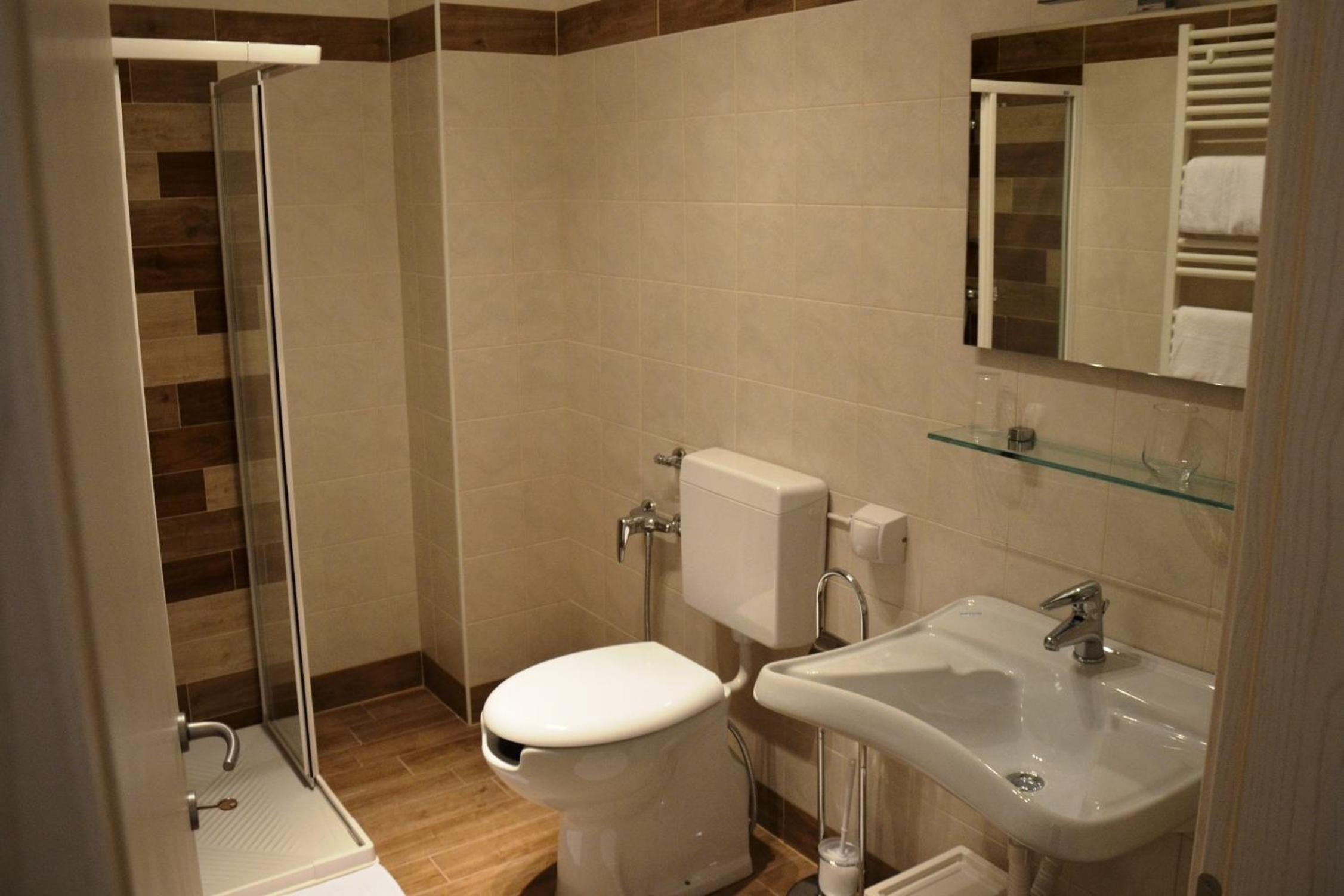 Triple Room - Photo 3