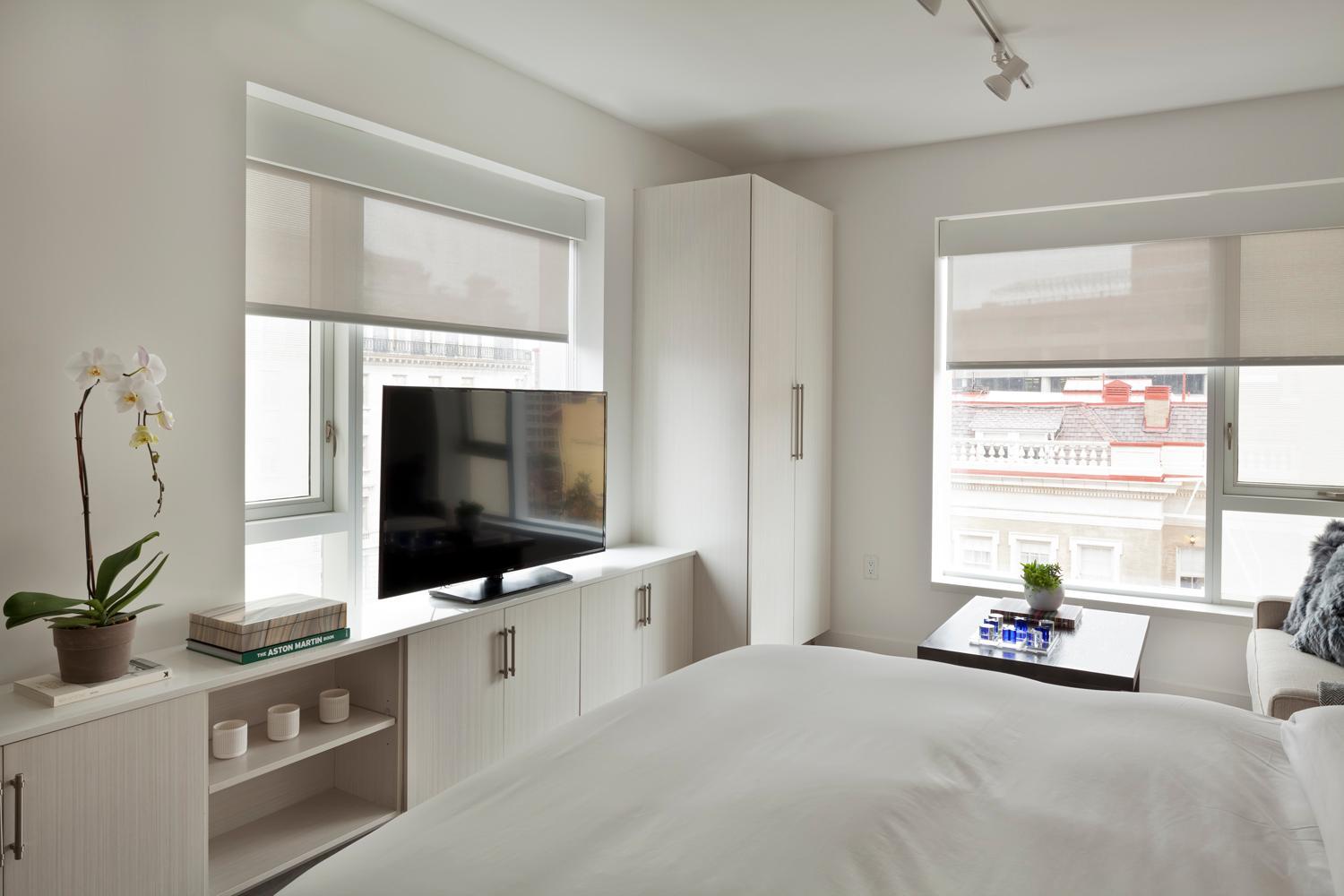 Deluxe Studio Apartment