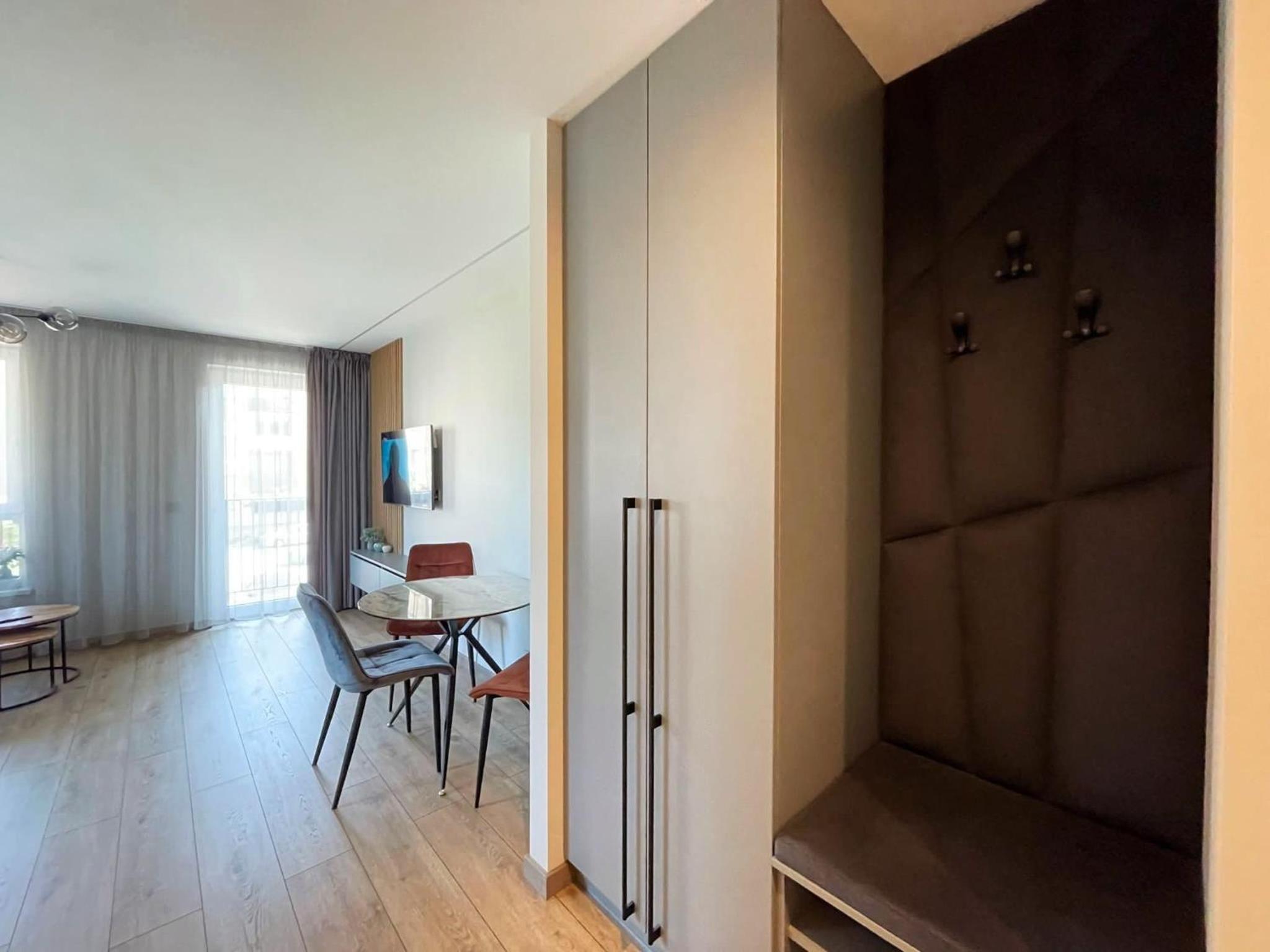 One-Bedroom Apartment photo 3