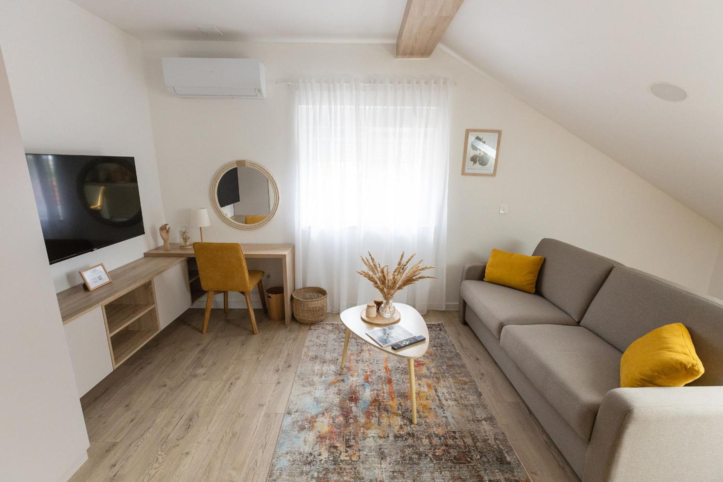 Deluxe Apartment photo 1