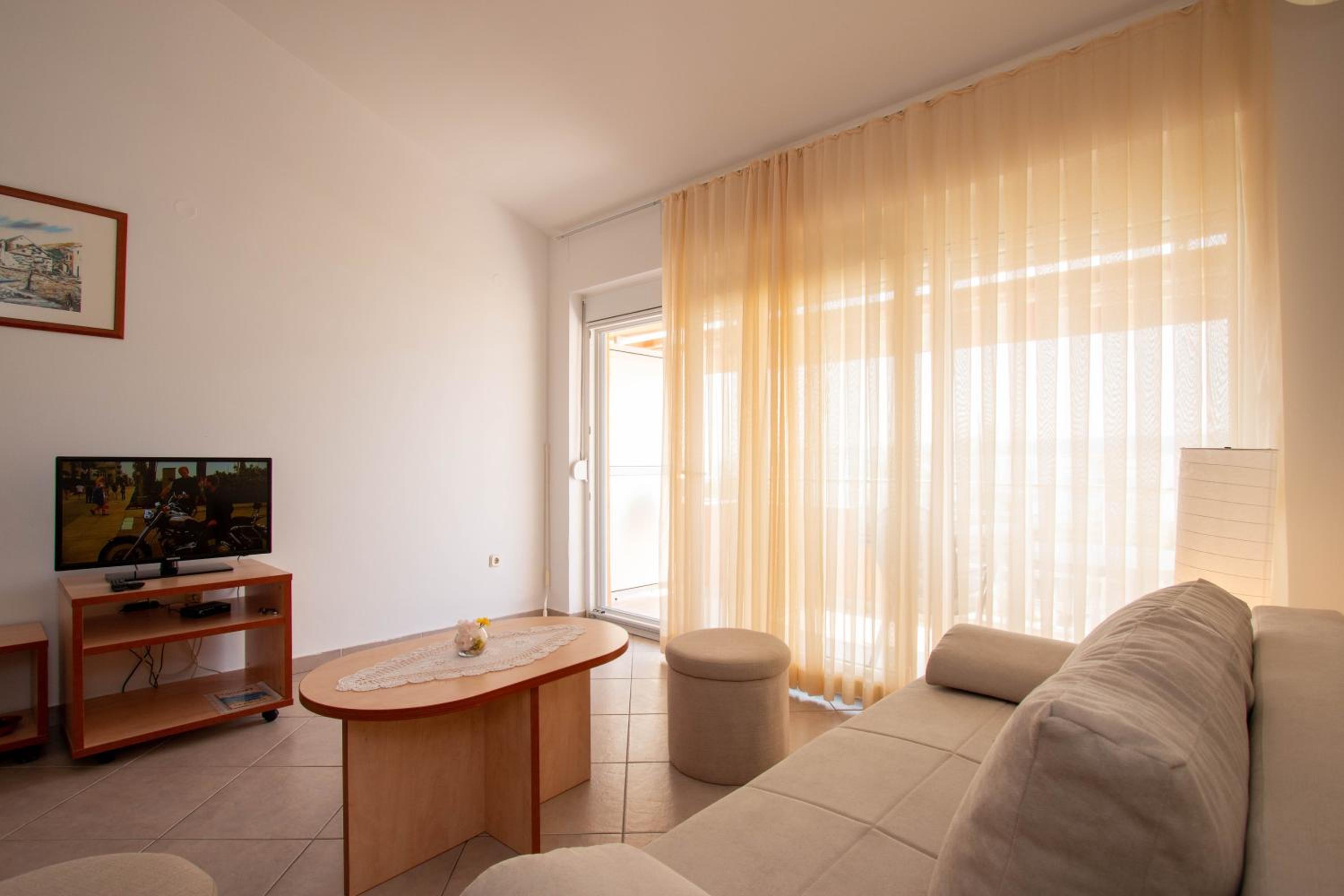 Apartment with Sea View photo 2