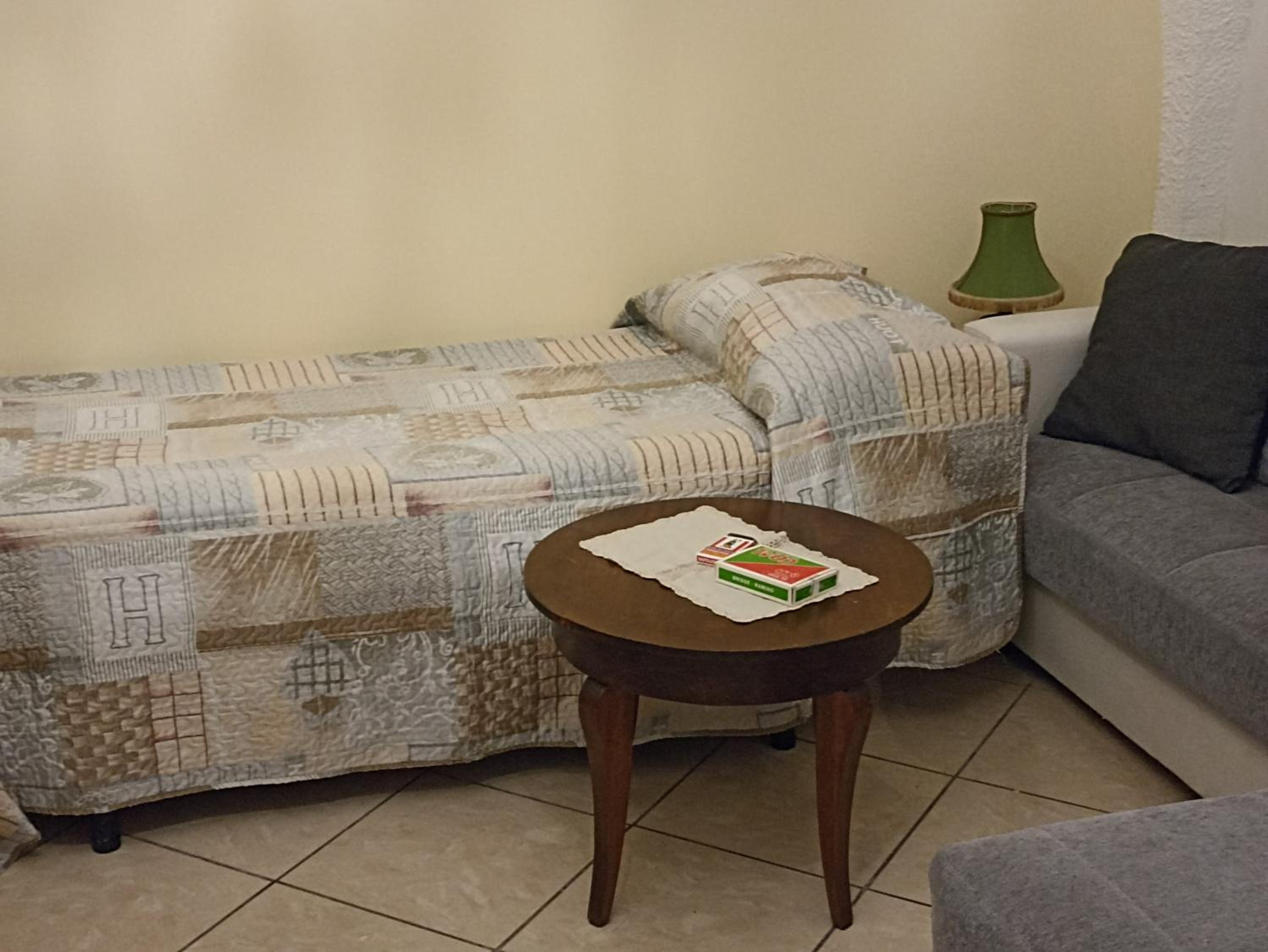 One-Bedroom Apartment photo 3