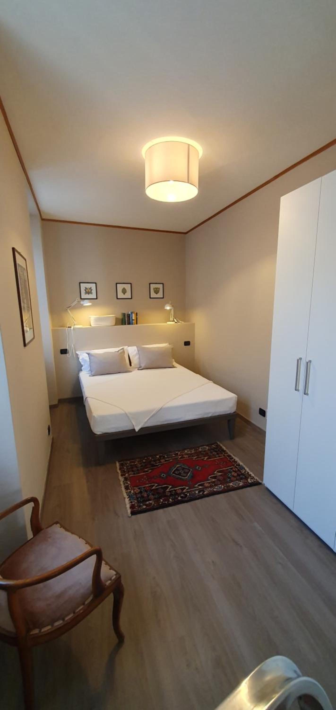 One-Bedroom Apartment photo 1