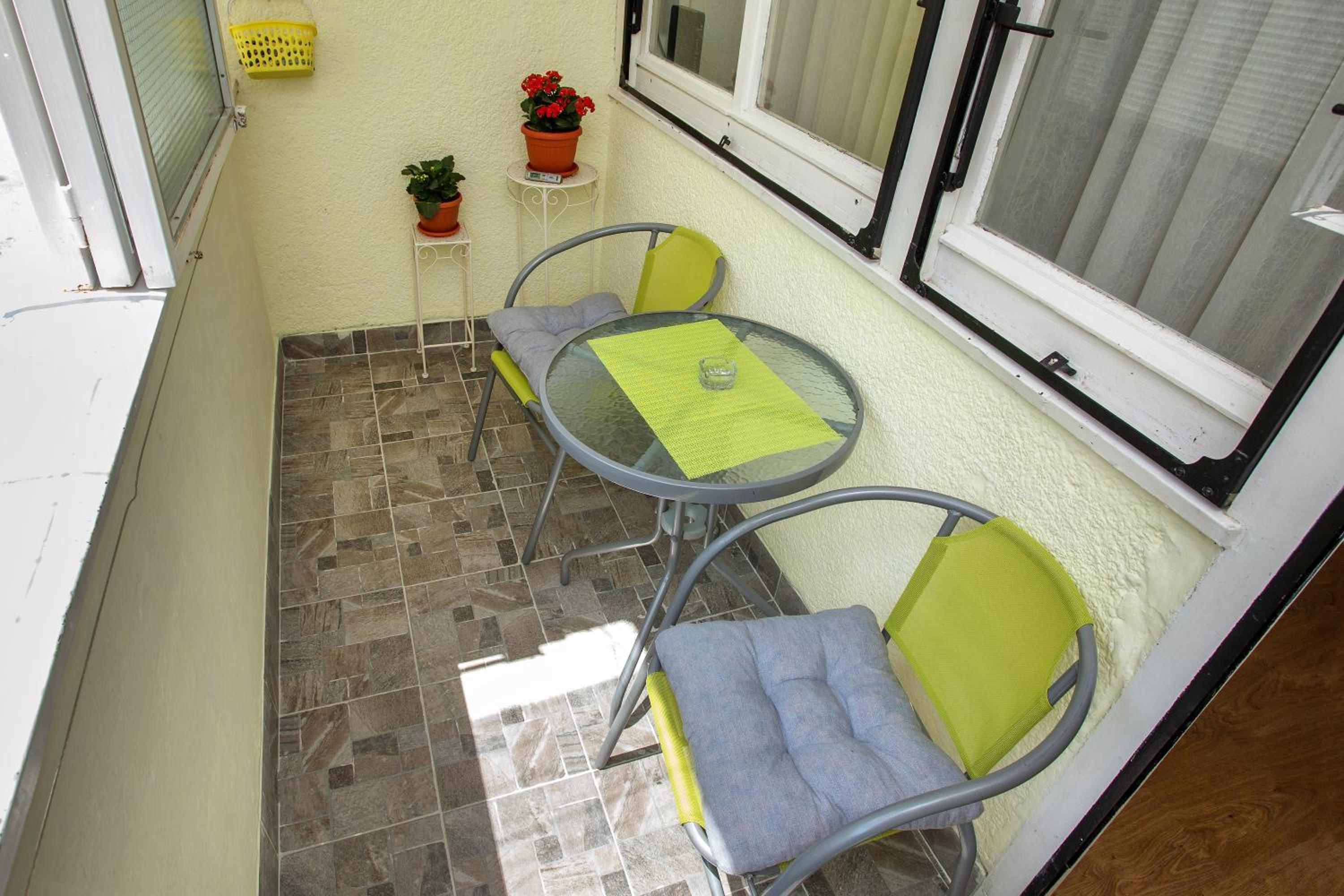 Apartment - Photo 5