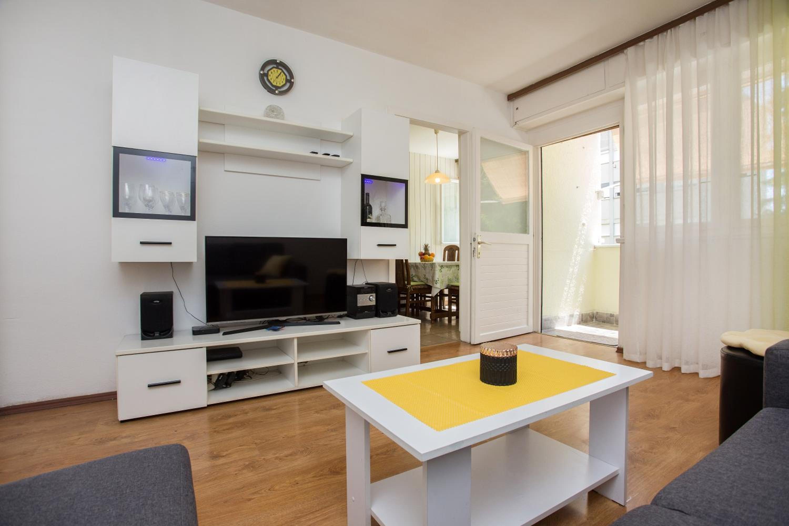 Apartment - Photo 1