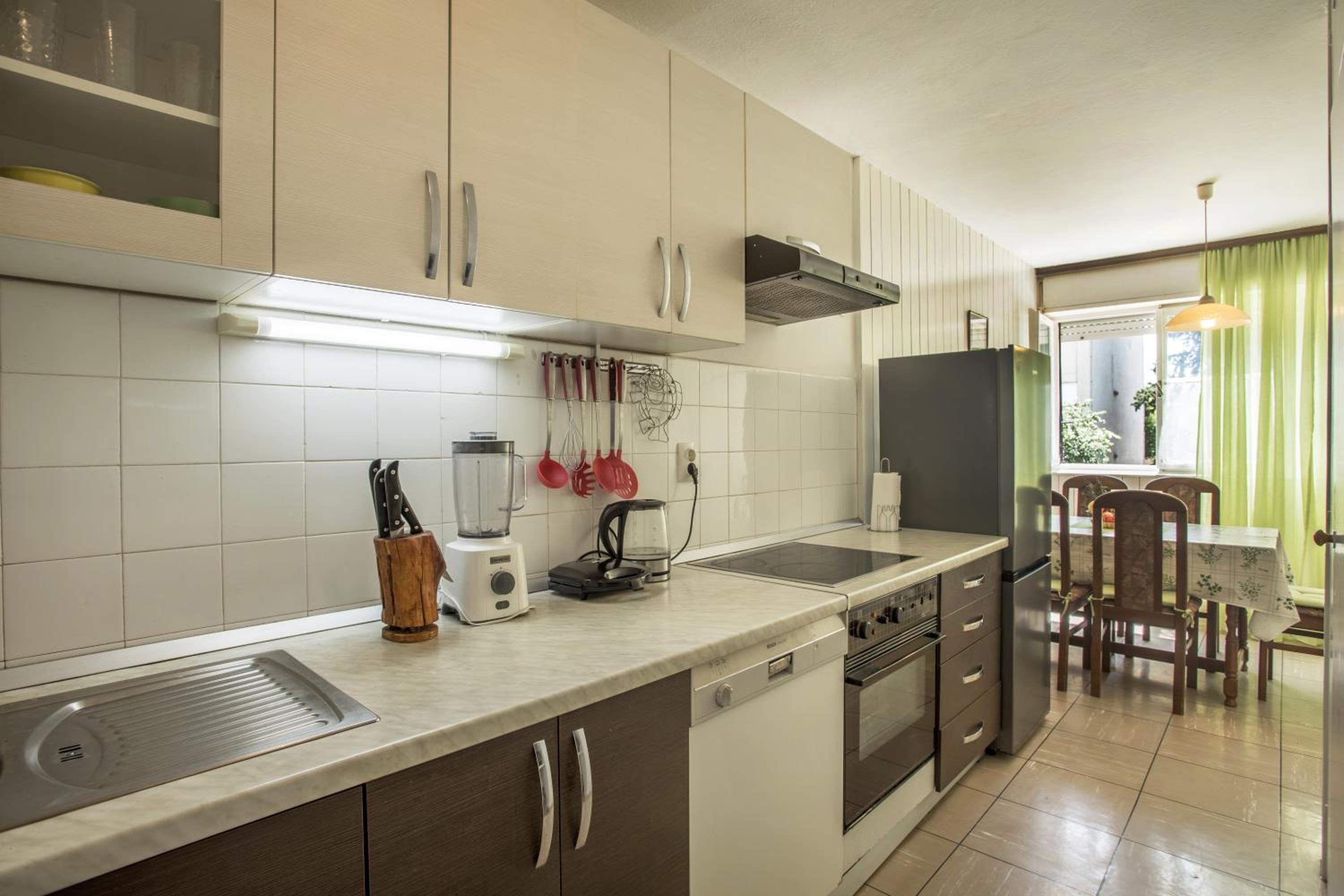 Apartment - Photo 3