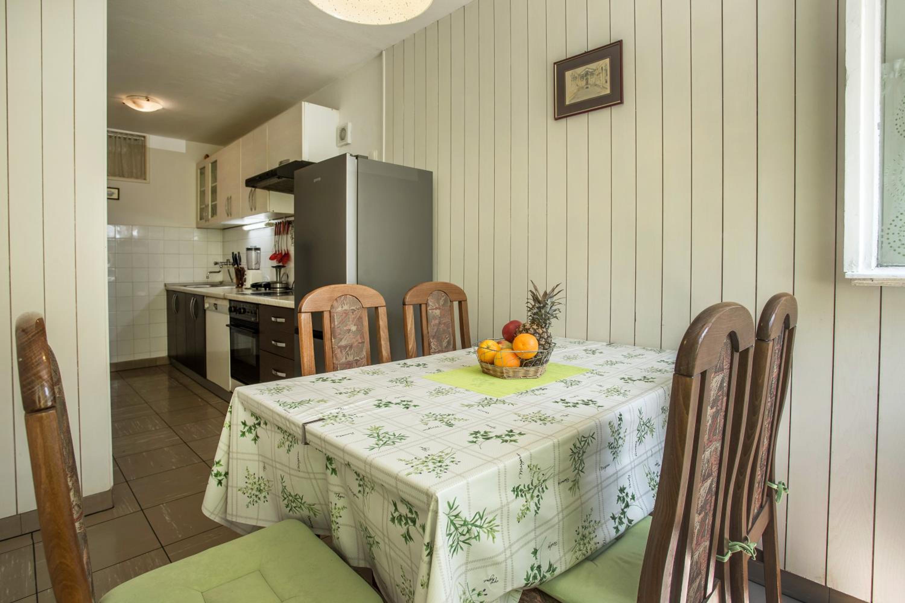 Apartment - Photo 13