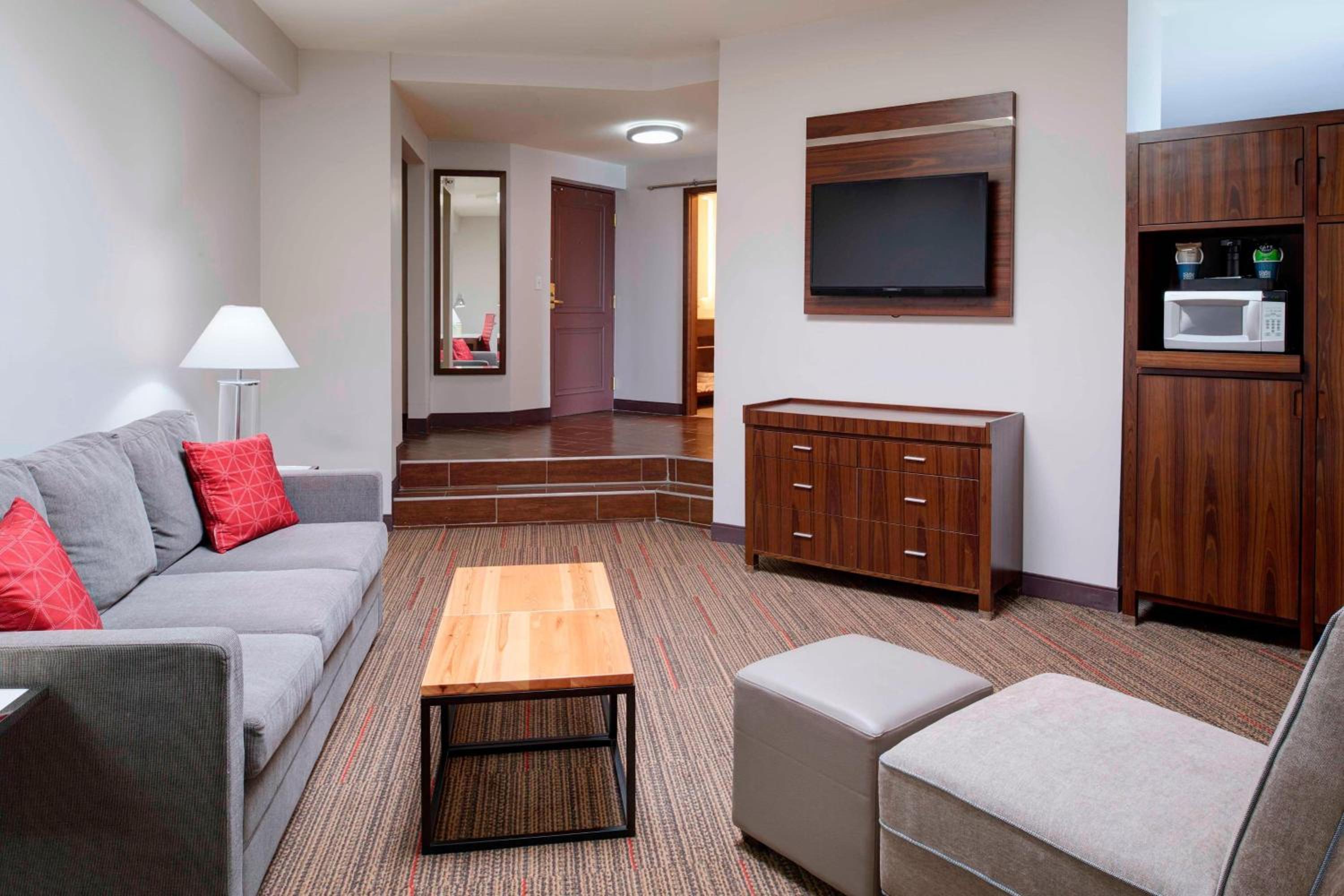 Wellness Suite, 1 Bedroom Suite, 1 King, City view - Photo 5