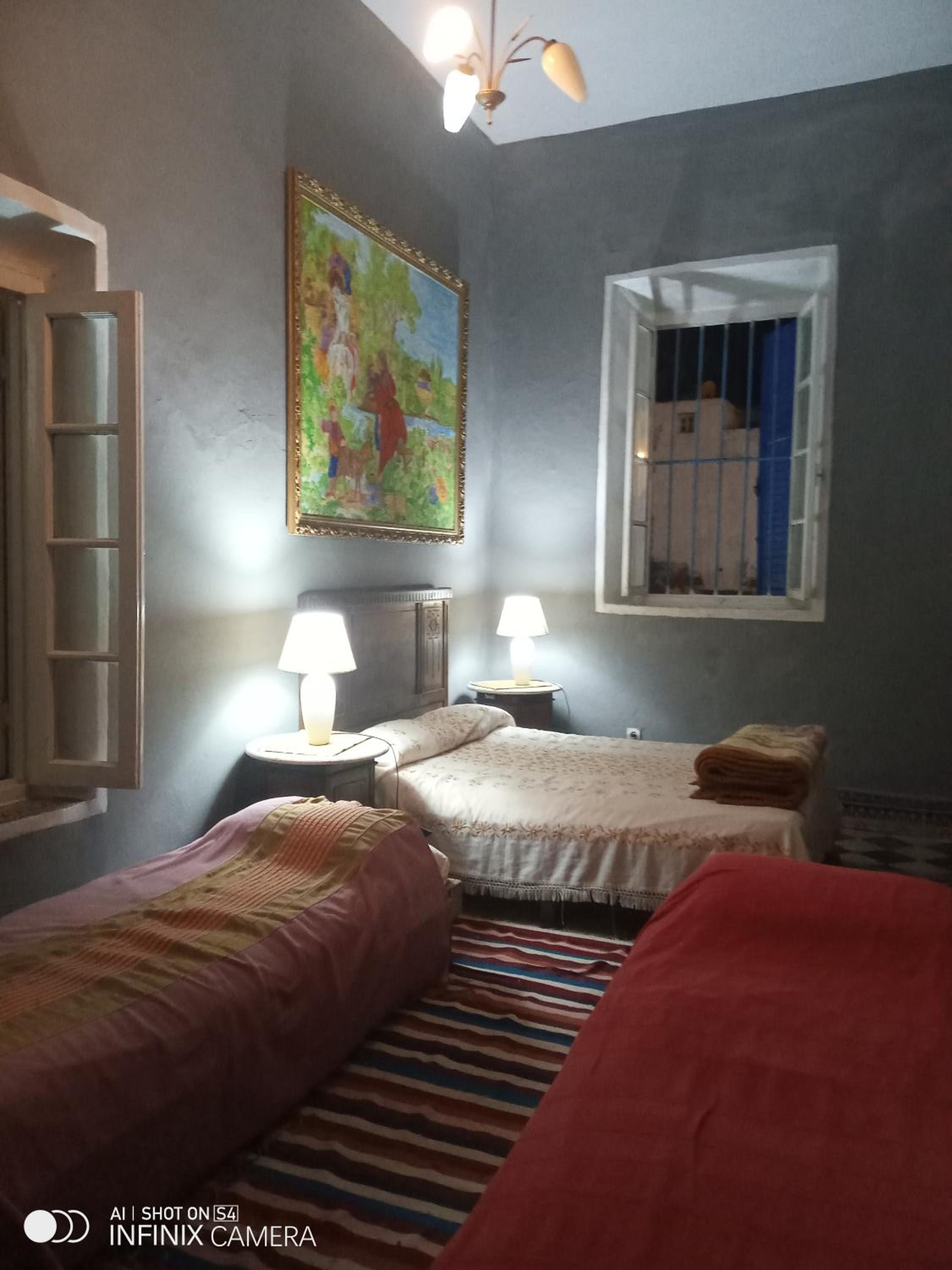 Quadruple Room with Bathroom - Photo 4