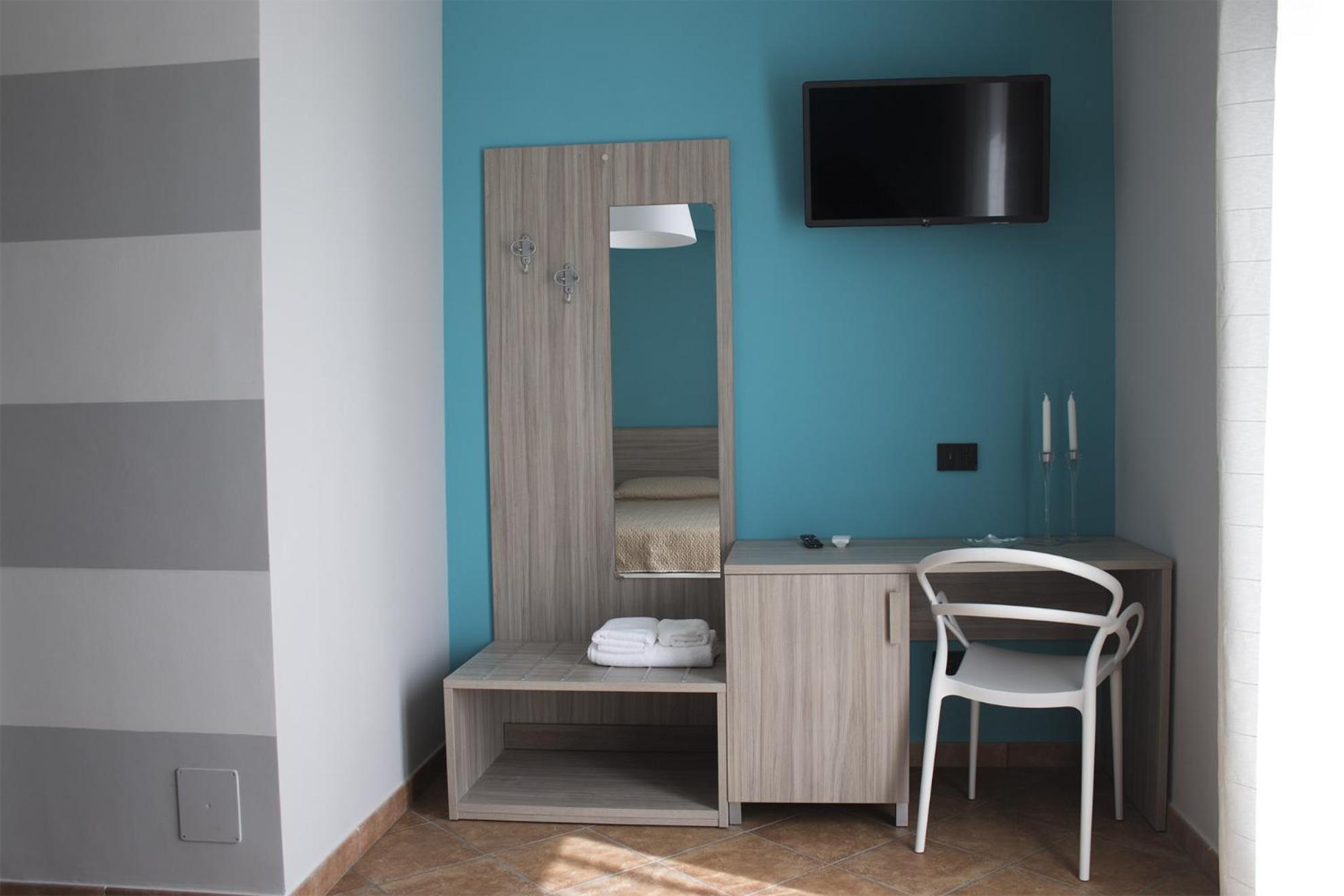 Triple Room with Private Bathroom