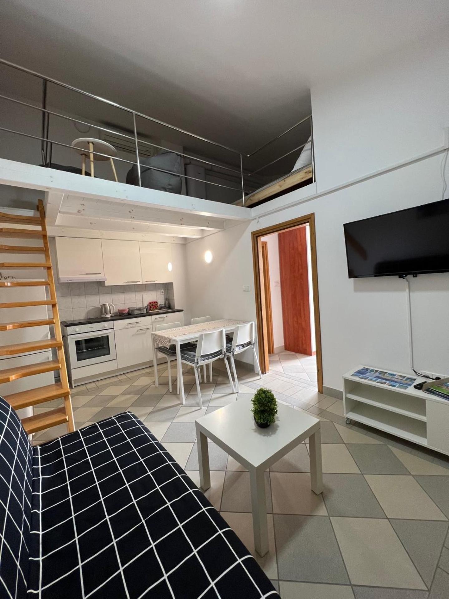 Maisonette