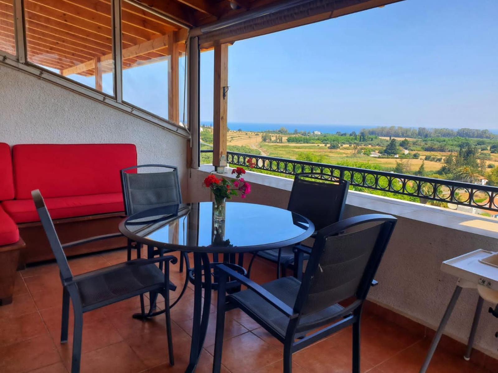 Apartment with Sea View photo 2