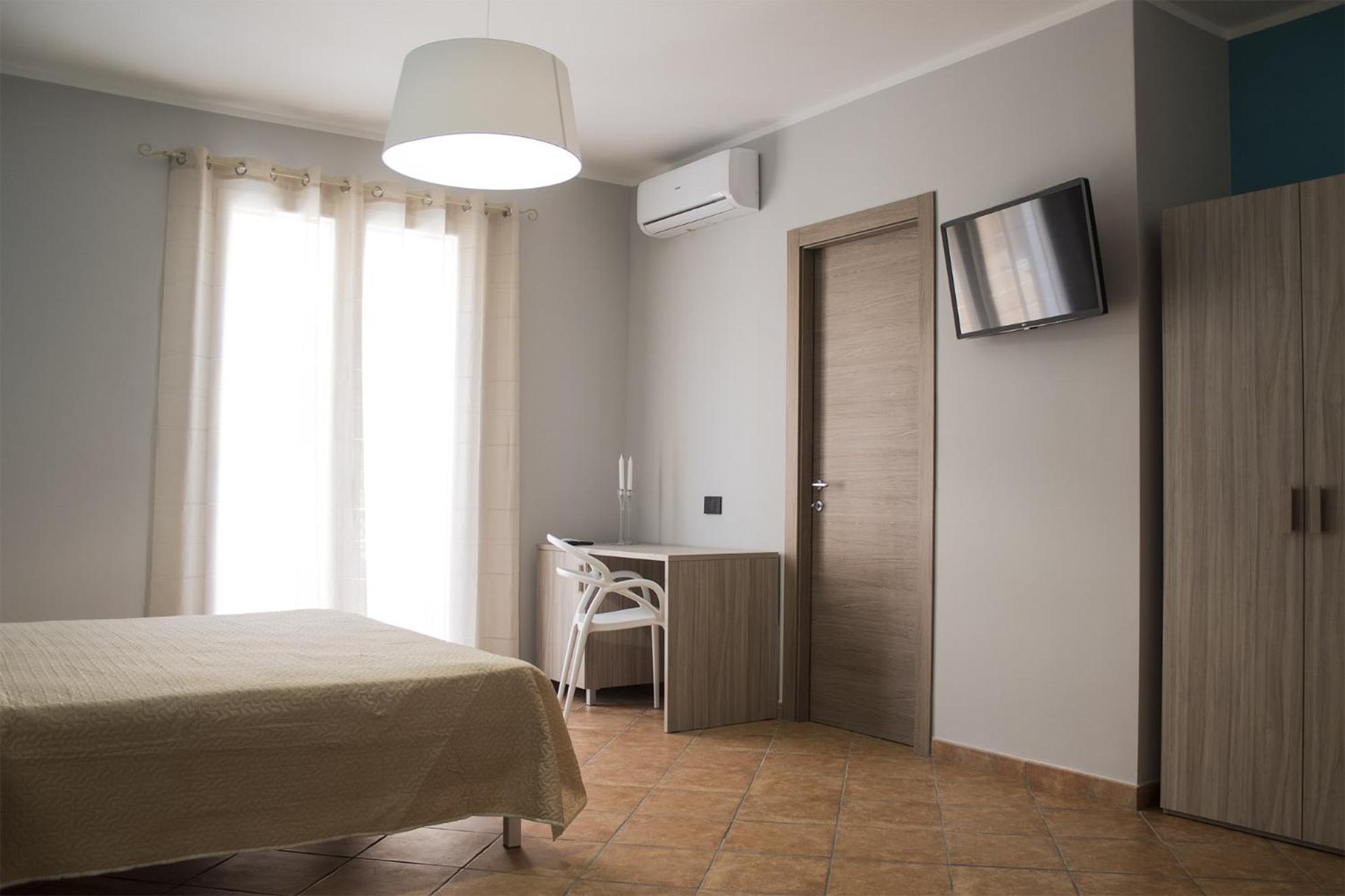 Quadruple Room with Private Bathroom photo 2